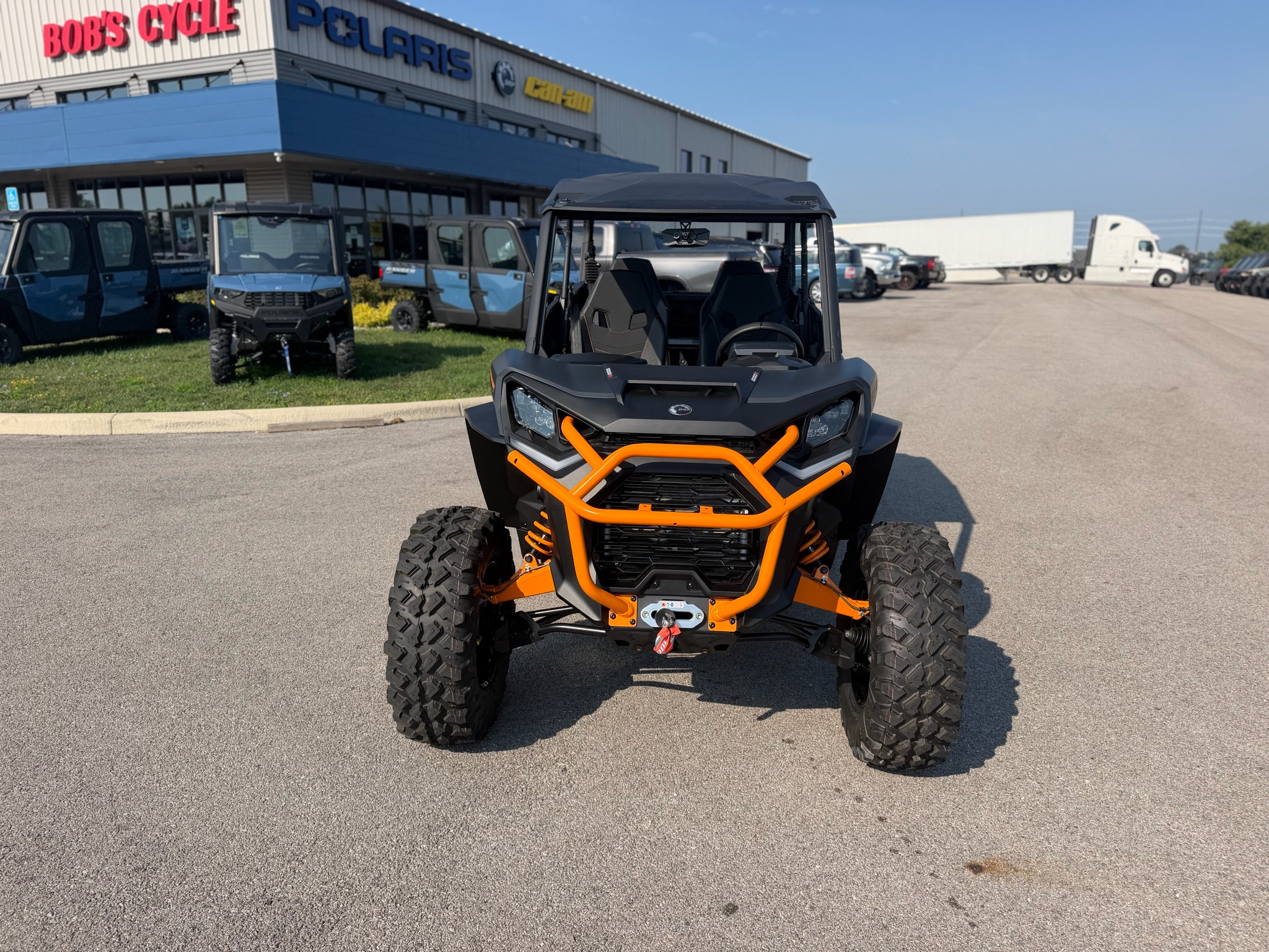 2026 Can-Am™ Commander MAX XT-P 2