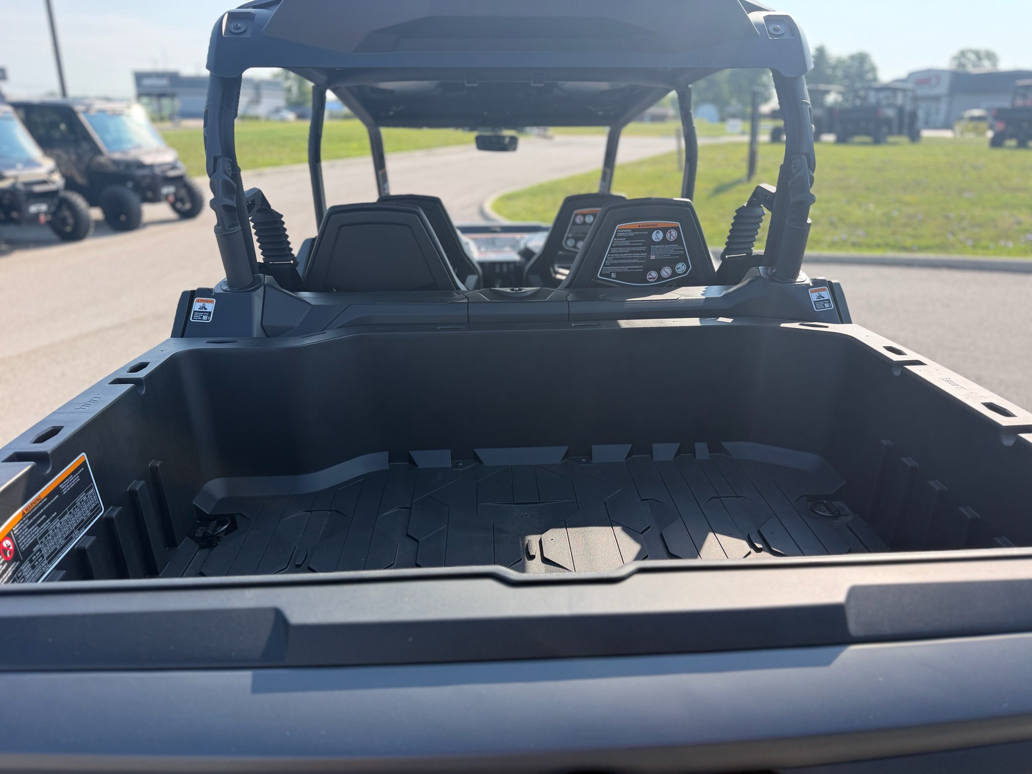 2026 Can-Am™ Commander MAX XT-P 6