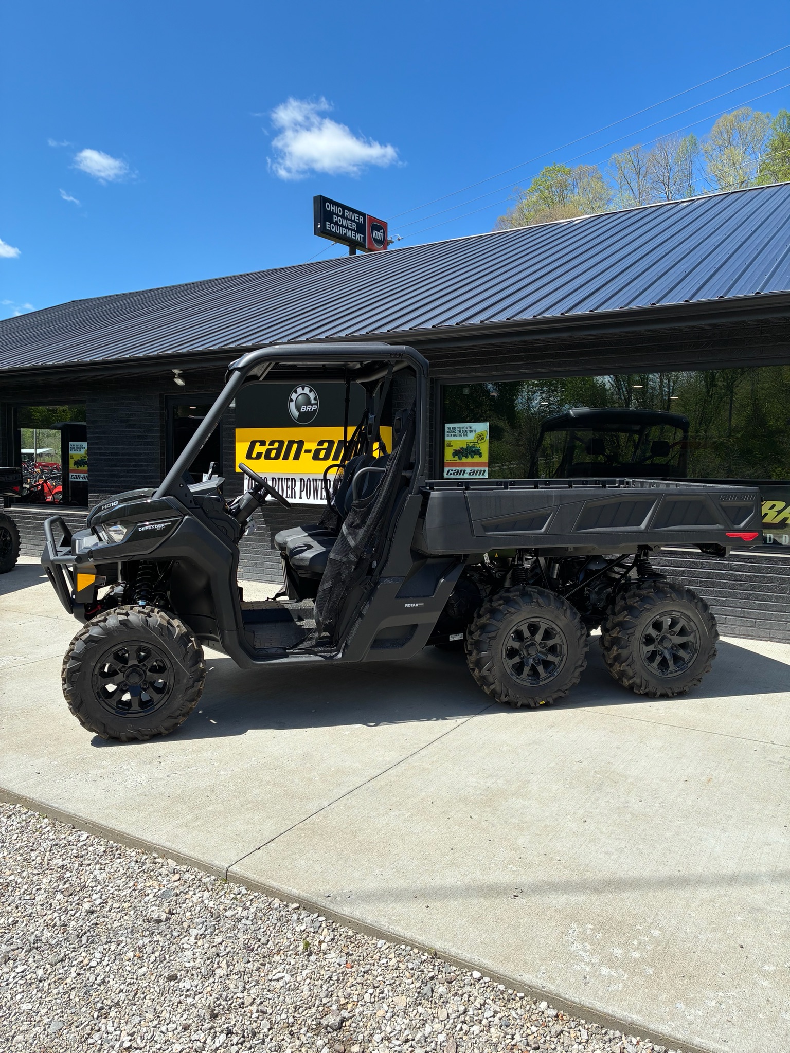 2026 Can-Am™ Defender 6x6 XT 2