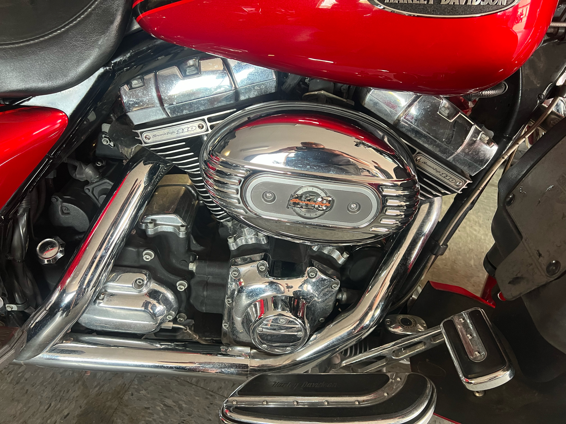 Vance & Hines 2007 Harley-Davidson Screamin' Eagle Electra