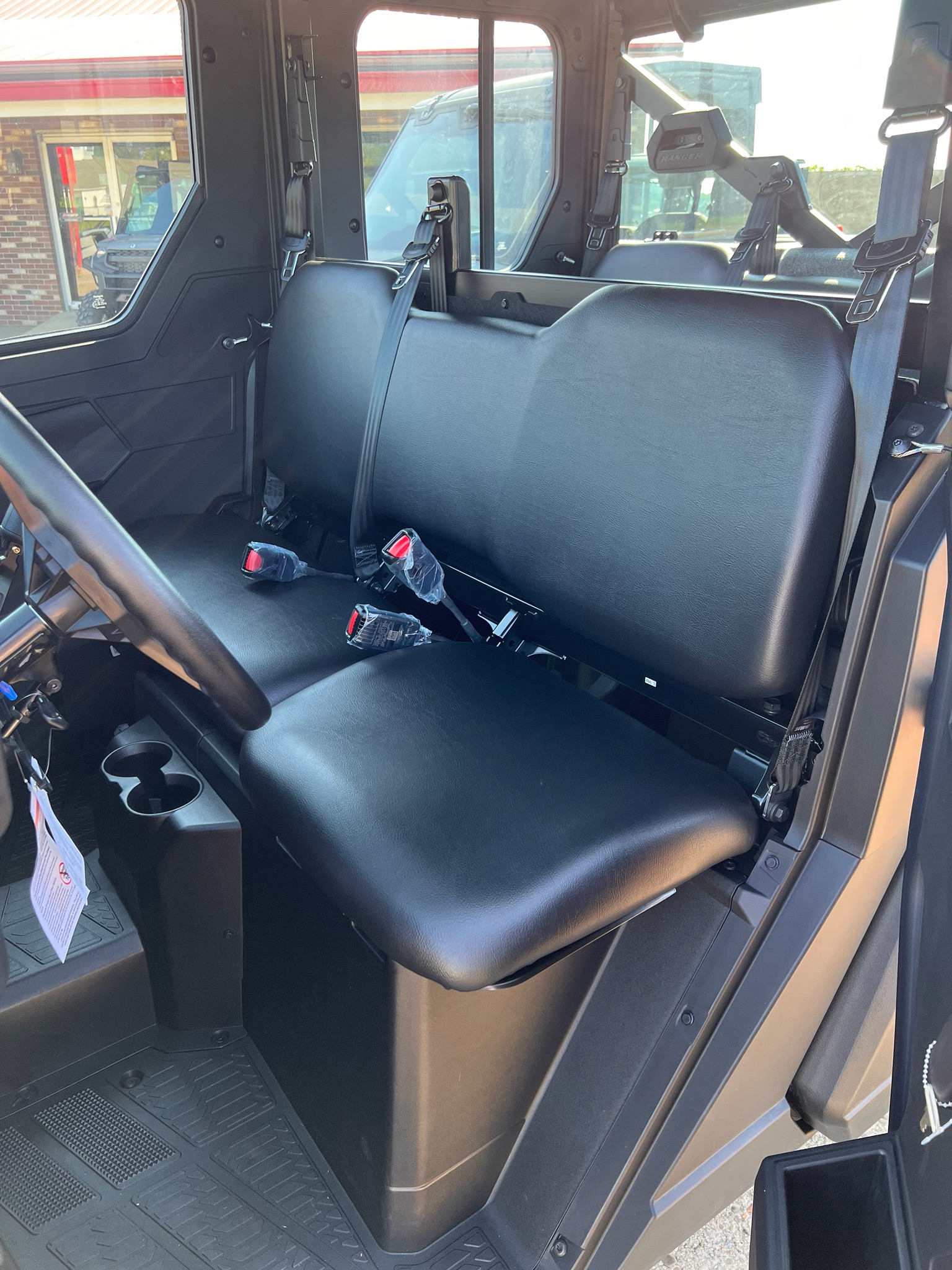 2027 Polaris Ranger Crew XP 1000 Cab 4