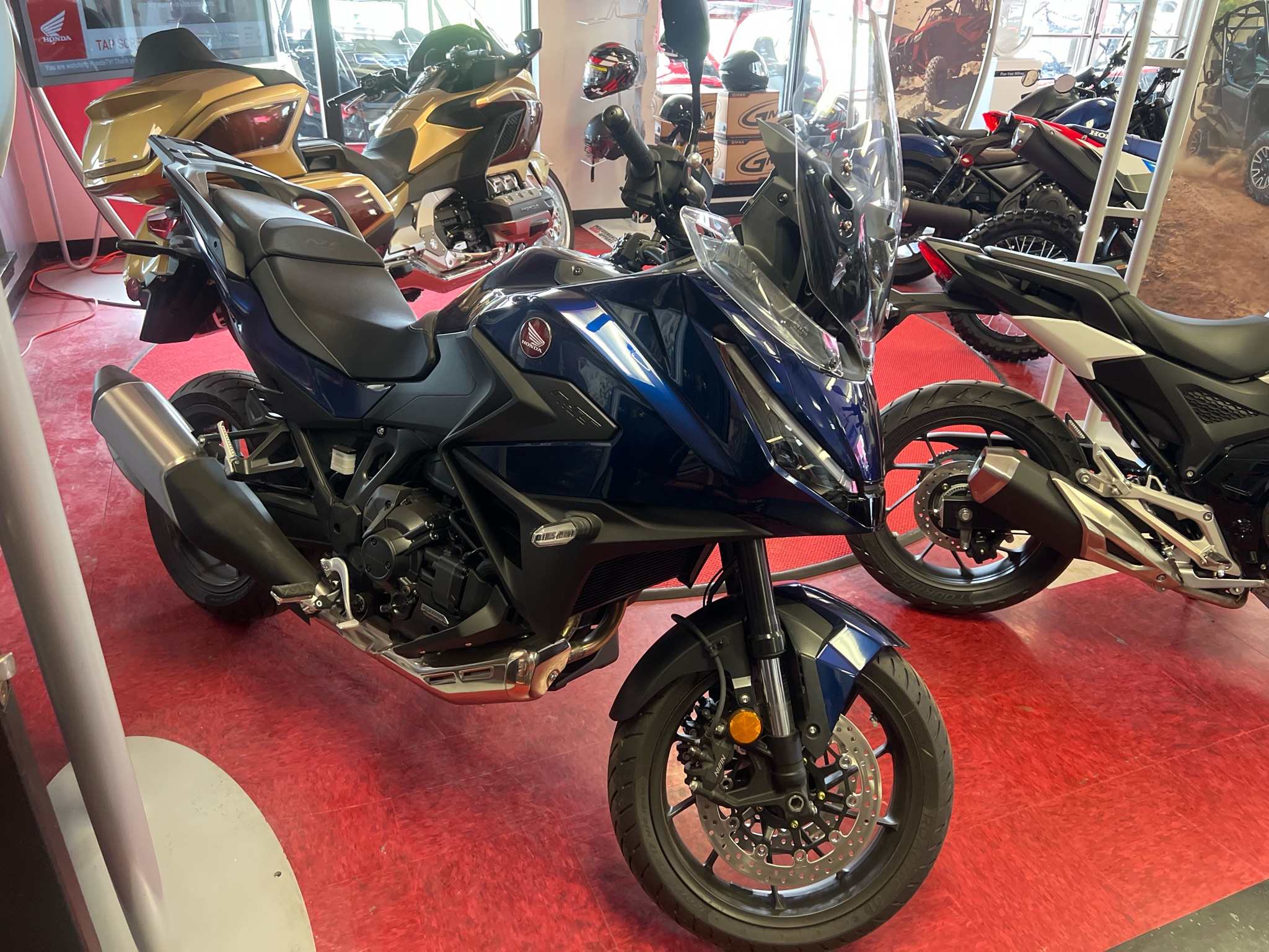 2025 Honda NT1100 DCT 1