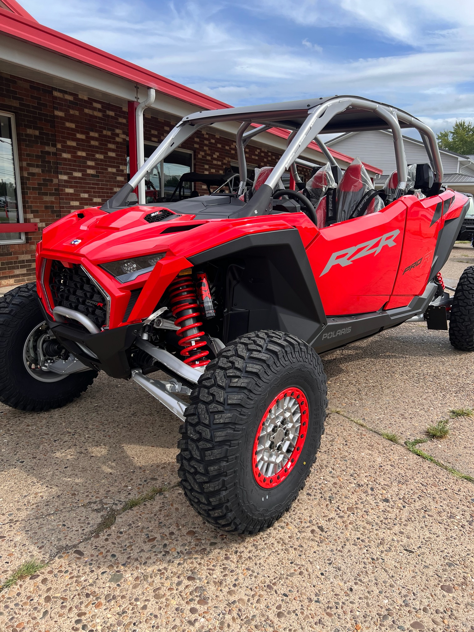 2026 Polaris RZR Pro R 4 Ultimate 1