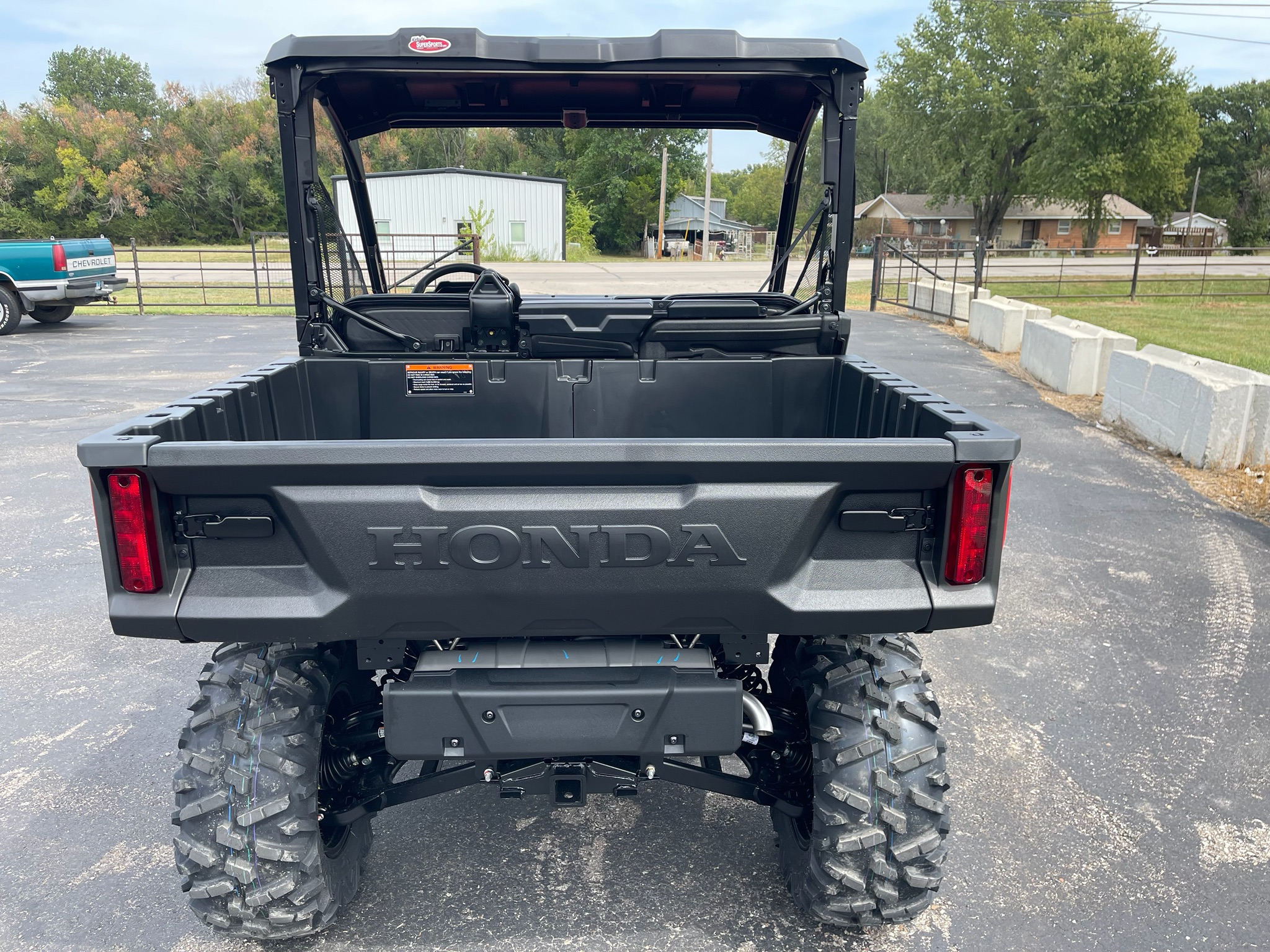 2026 Honda Pioneer 1000 Deluxe 4