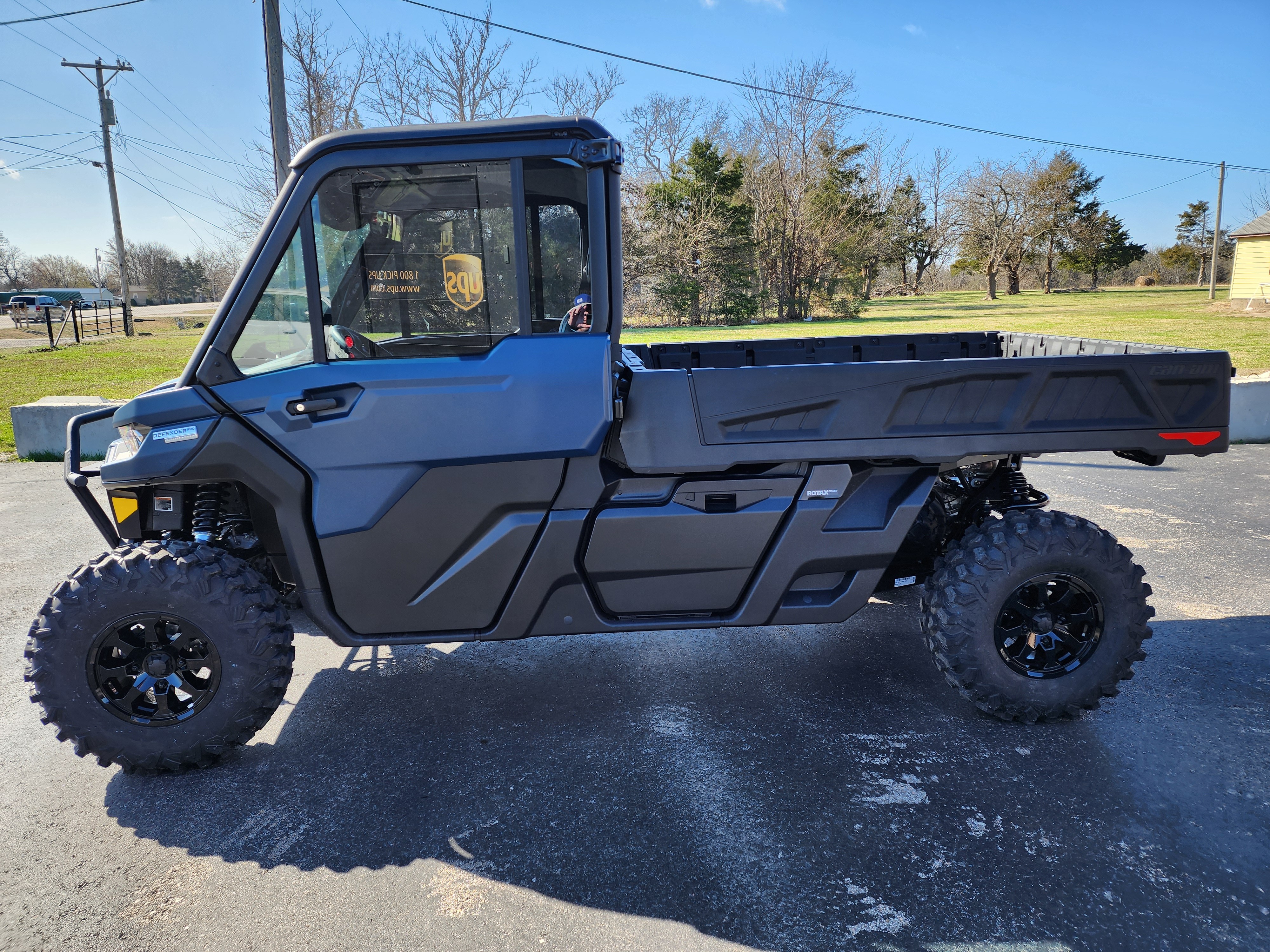 New 2026 Can-Am Defender PRO Limited - Specs, Price, Photos