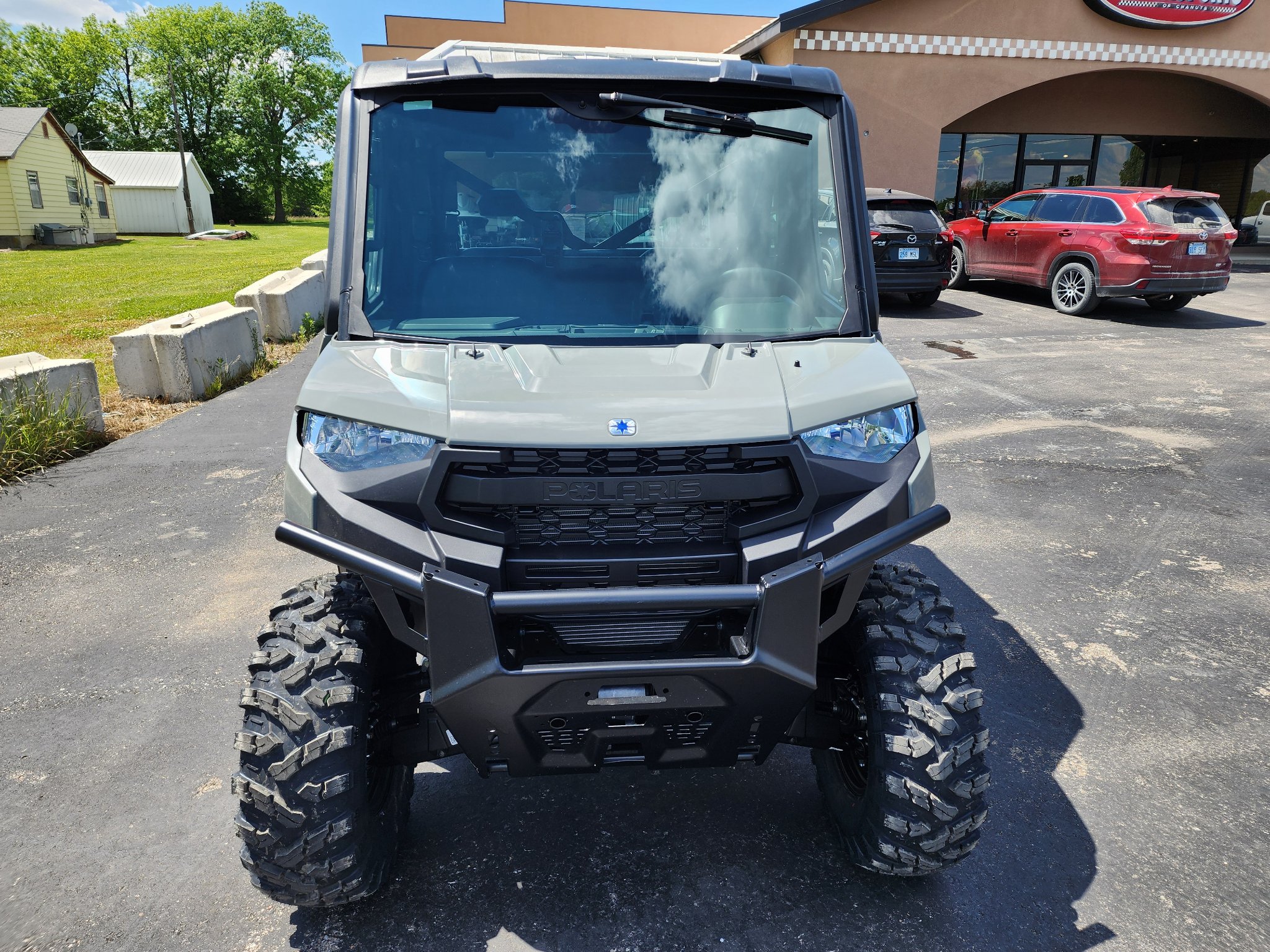 2027 Polaris Ranger Crew XP 1000 Cab 2