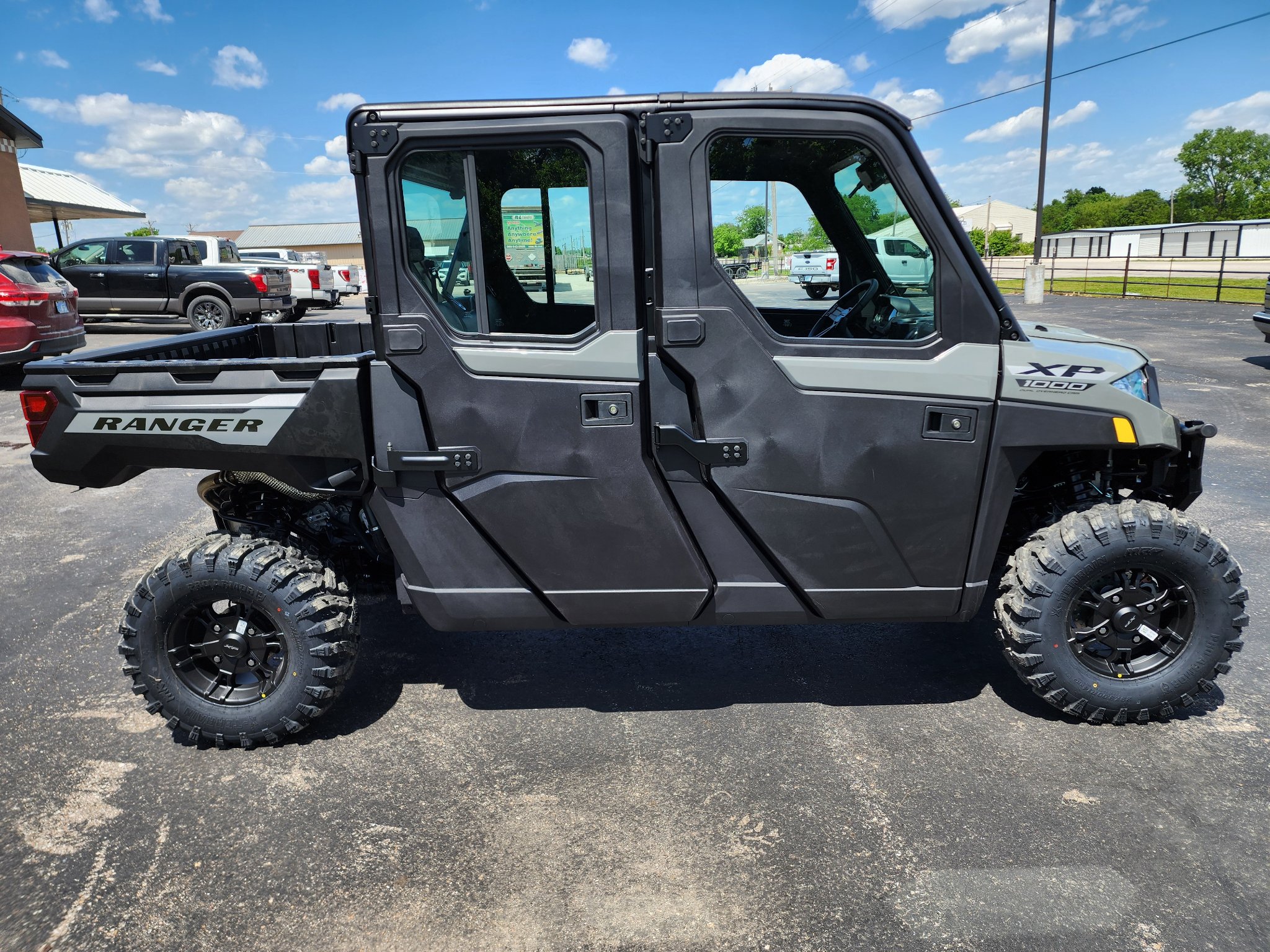 2027 Polaris Ranger Crew XP 1000 Cab 3
