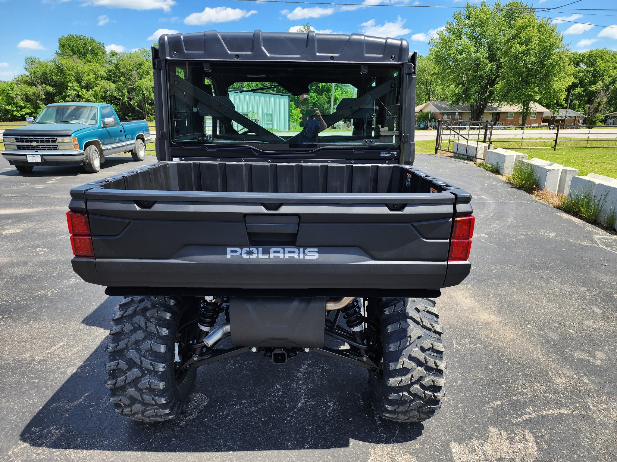 2027 Polaris Ranger Crew XP 1000 Cab 4