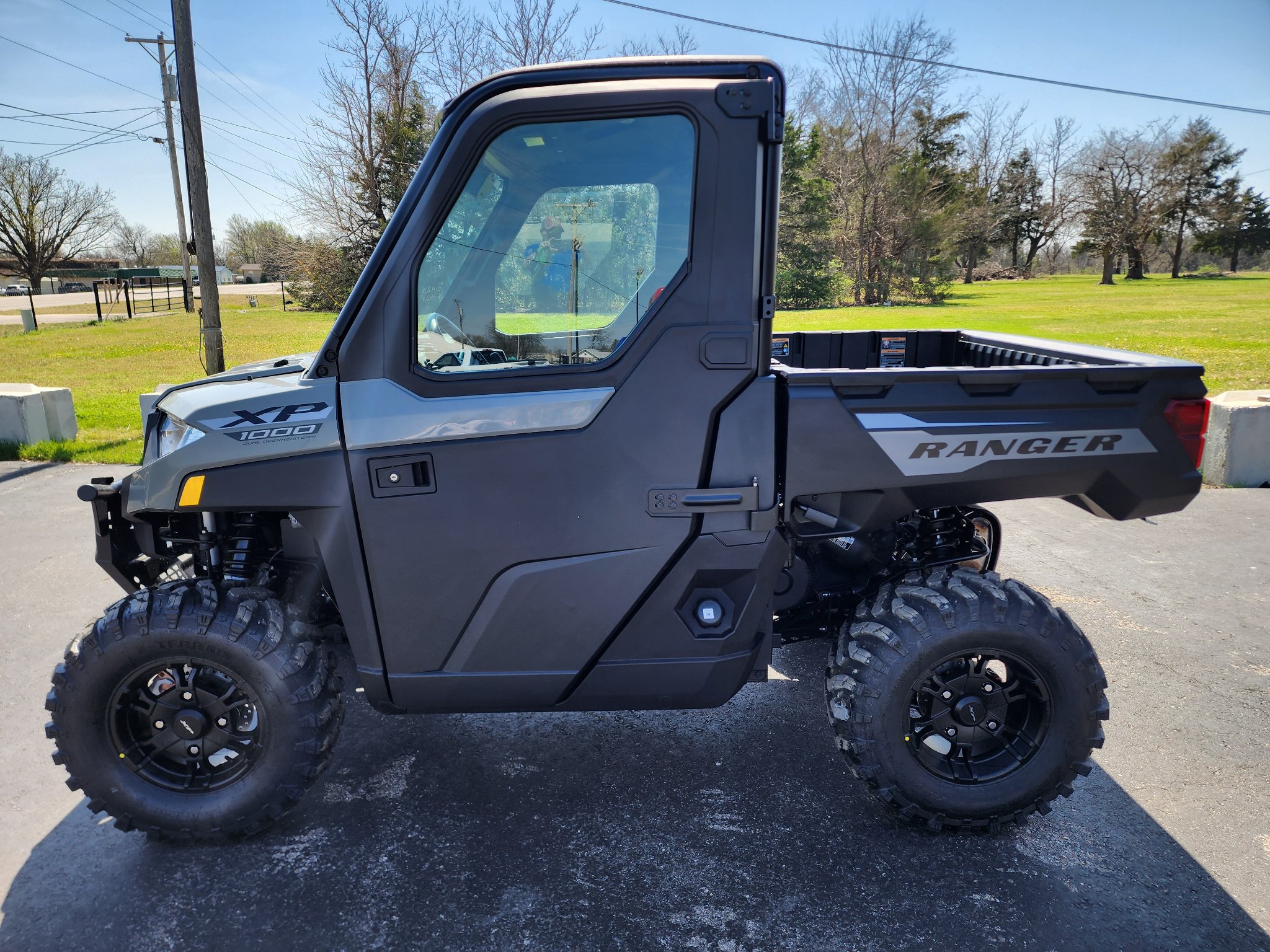 2027 Polaris Ranger XP 1000 Cab 1