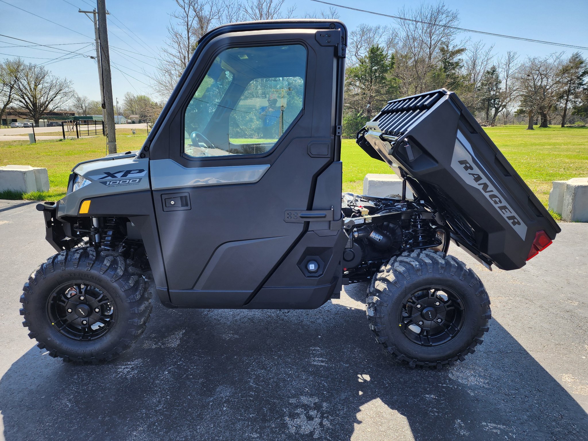 2027 Polaris Ranger XP 1000 Cab 8