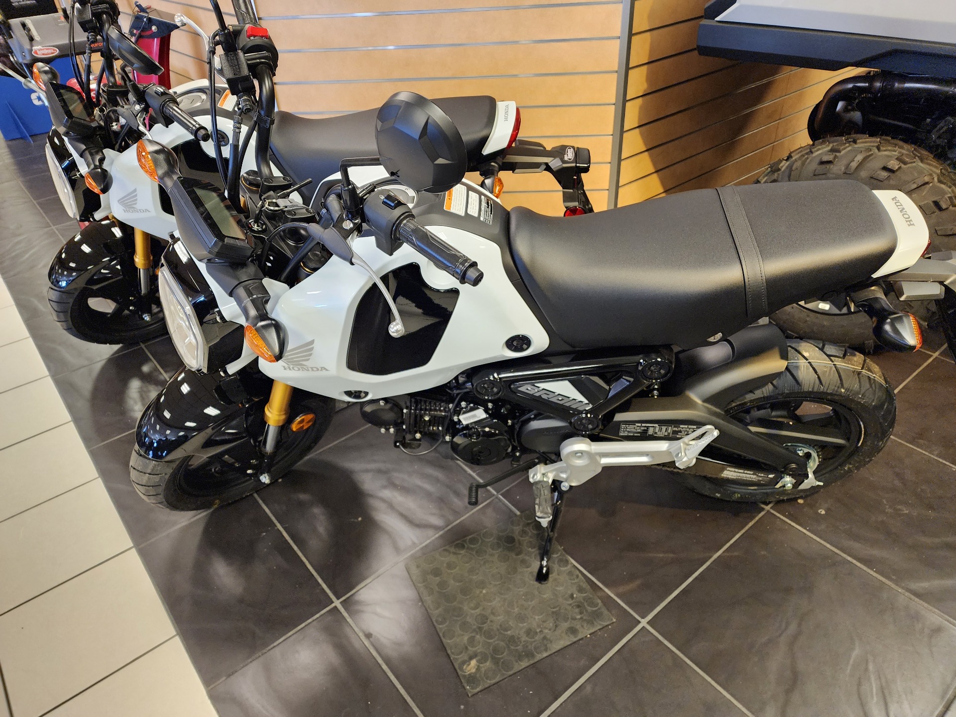 New 2024 Honda Grom ABS - Specs, Price, Photos | Chanute KS Dealer