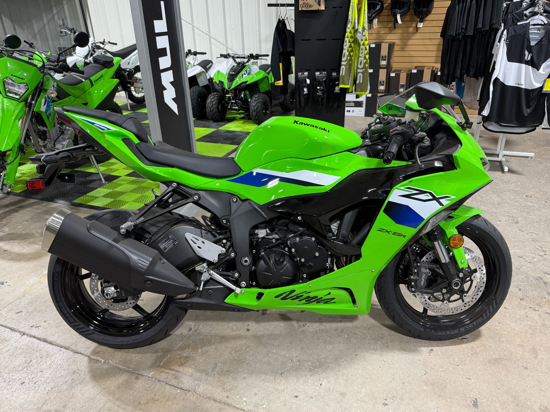 2026 Kawasaki Ninja® ZX-6R 2