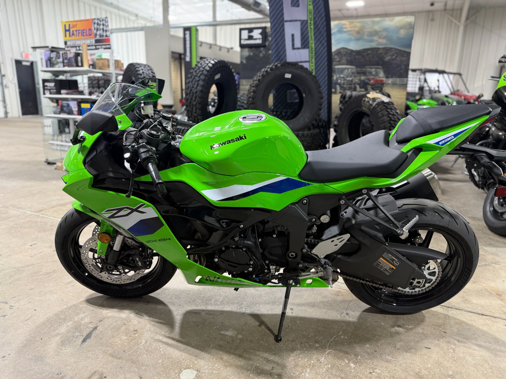 2026 Kawasaki Ninja® ZX-6R 5