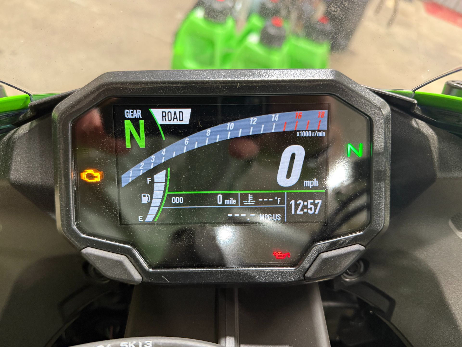 2026 Kawasaki Ninja® ZX-6R 10