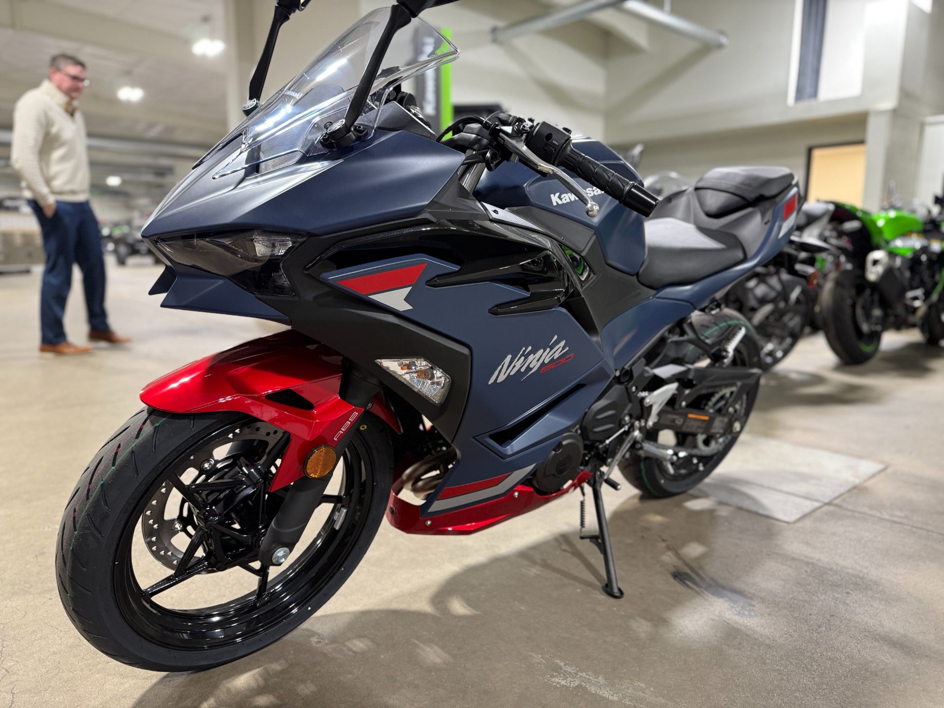 2026 Kawasaki Ninja® 500 ABS 9