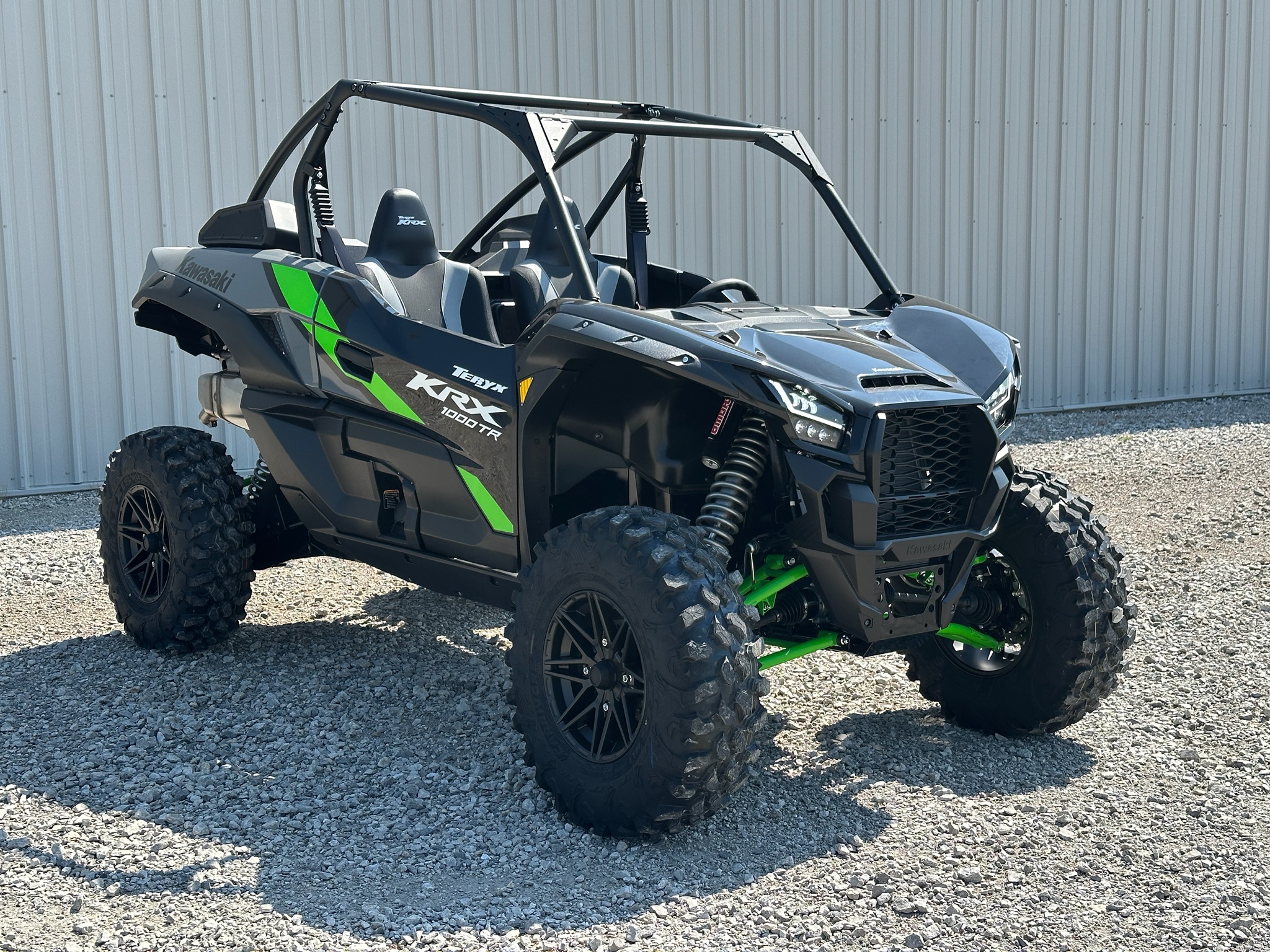 2027 Smoky Gray / Super Black Kawasaki TERYX KRX® 1000 TR in