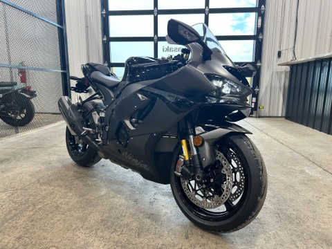 New Kawasaki Street Bikes Inventory for Sale | Jay Hatfield