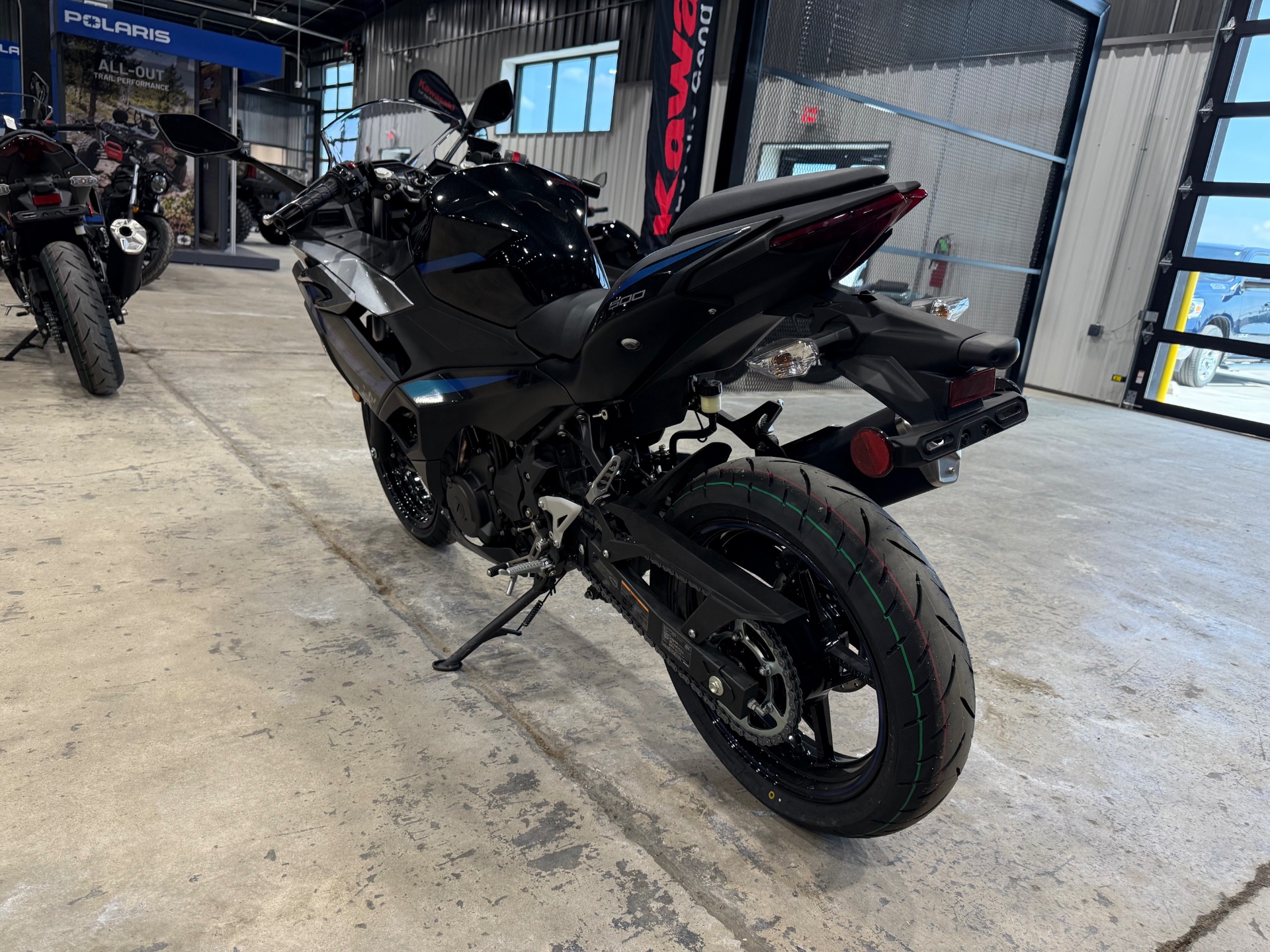 Admiral バイカラー上下セット　2025FW New 2025 Kawasaki NINJA ZX 6R ABS | Wild West Motoplex