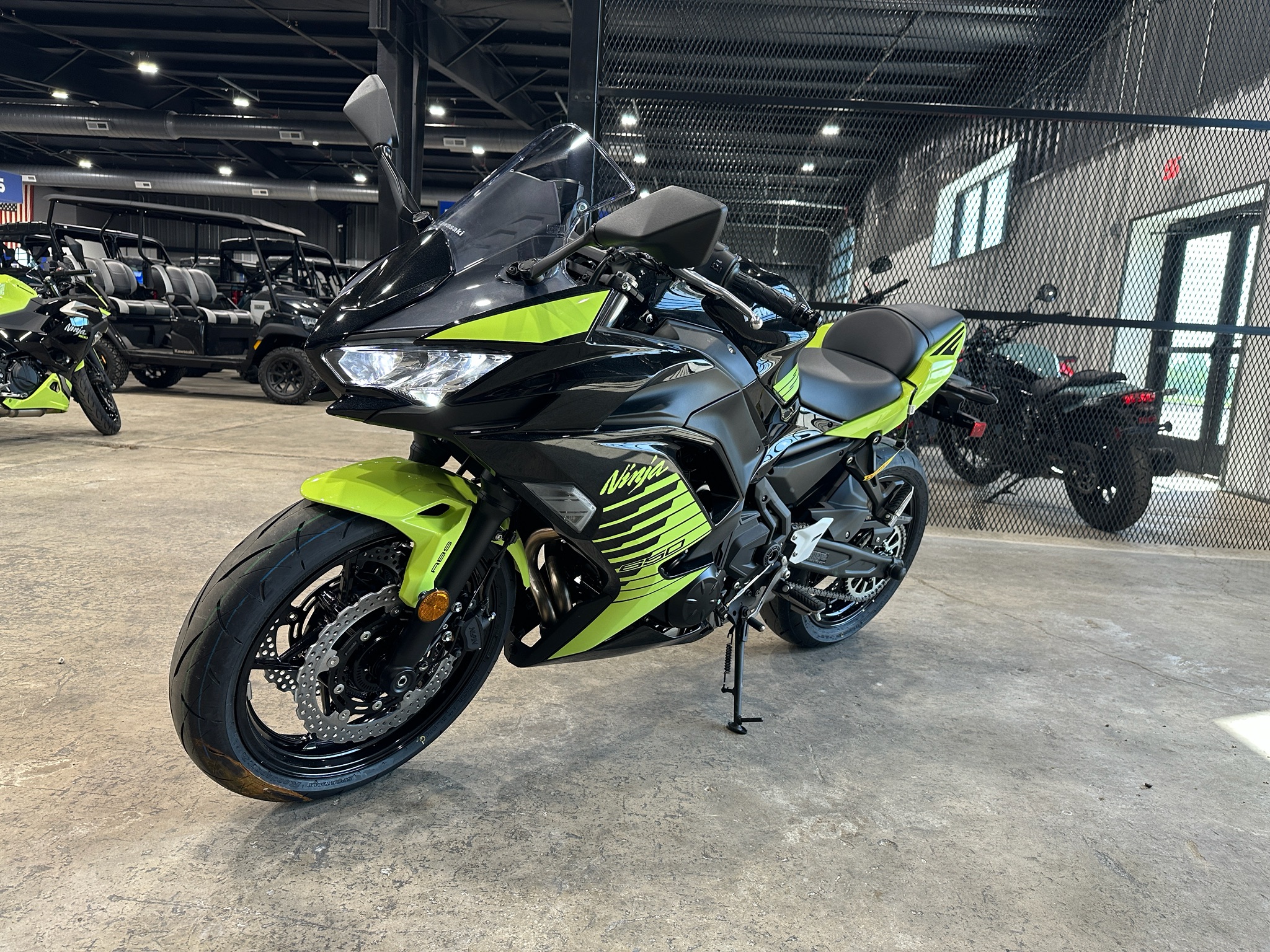 2026 Kawasaki Ninja® 650 ABS 3