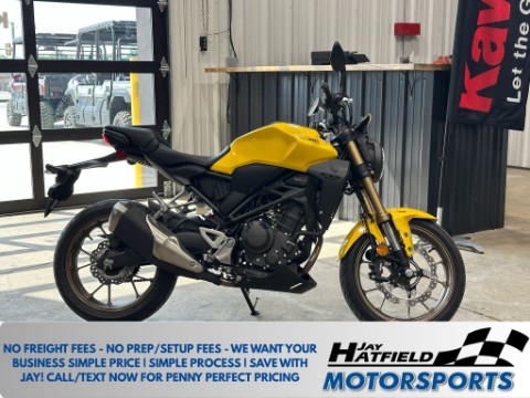 2026 Pearl Dusk Yellow Honda CB300R ABS in Claremore, OK | Used