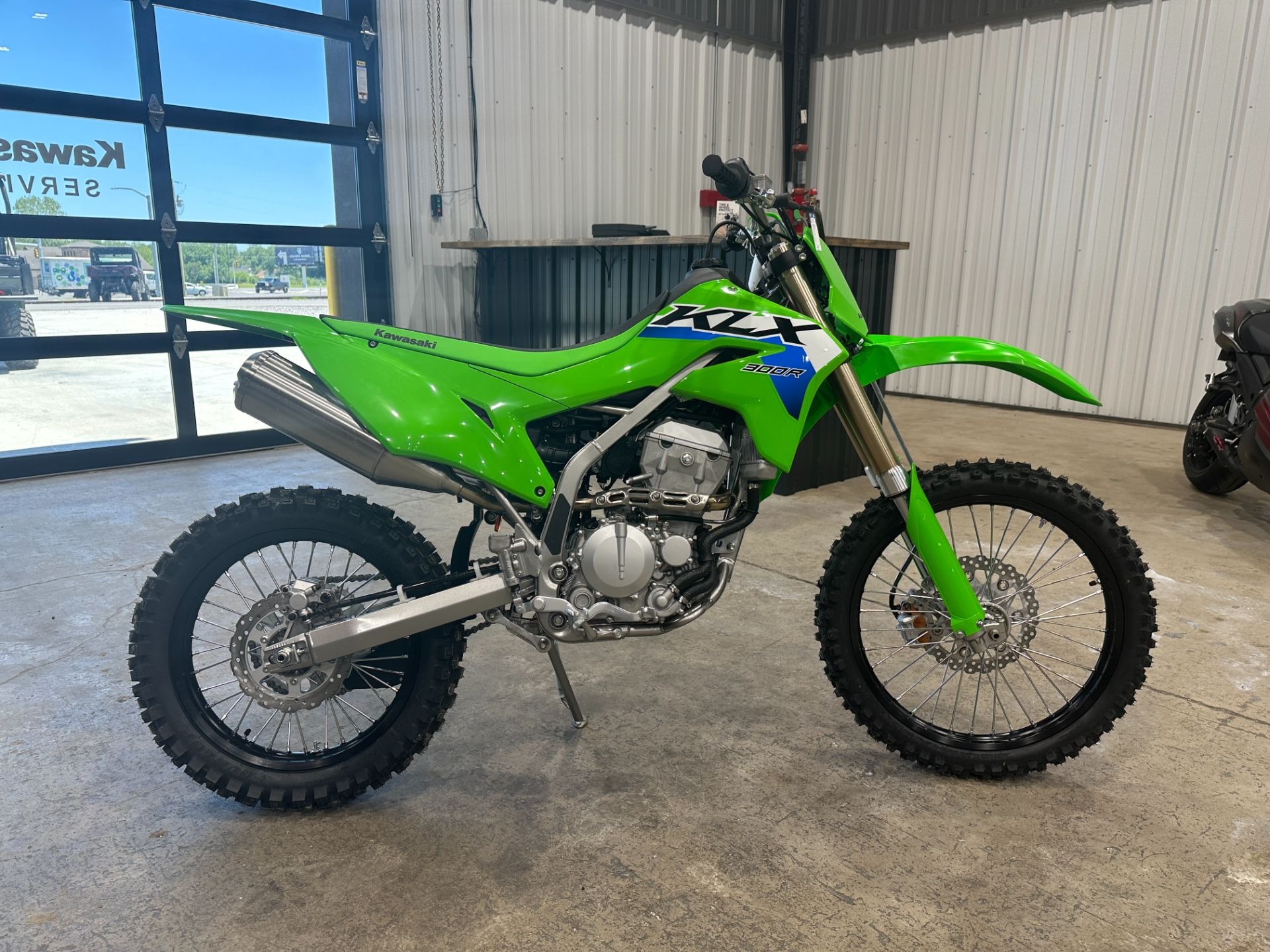 2027 Kawasaki KLX®300R 9