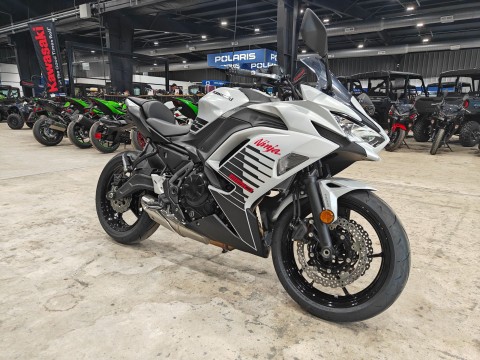 New Kawasaki Street Bikes Inventory for Sale | Jay Hatfield