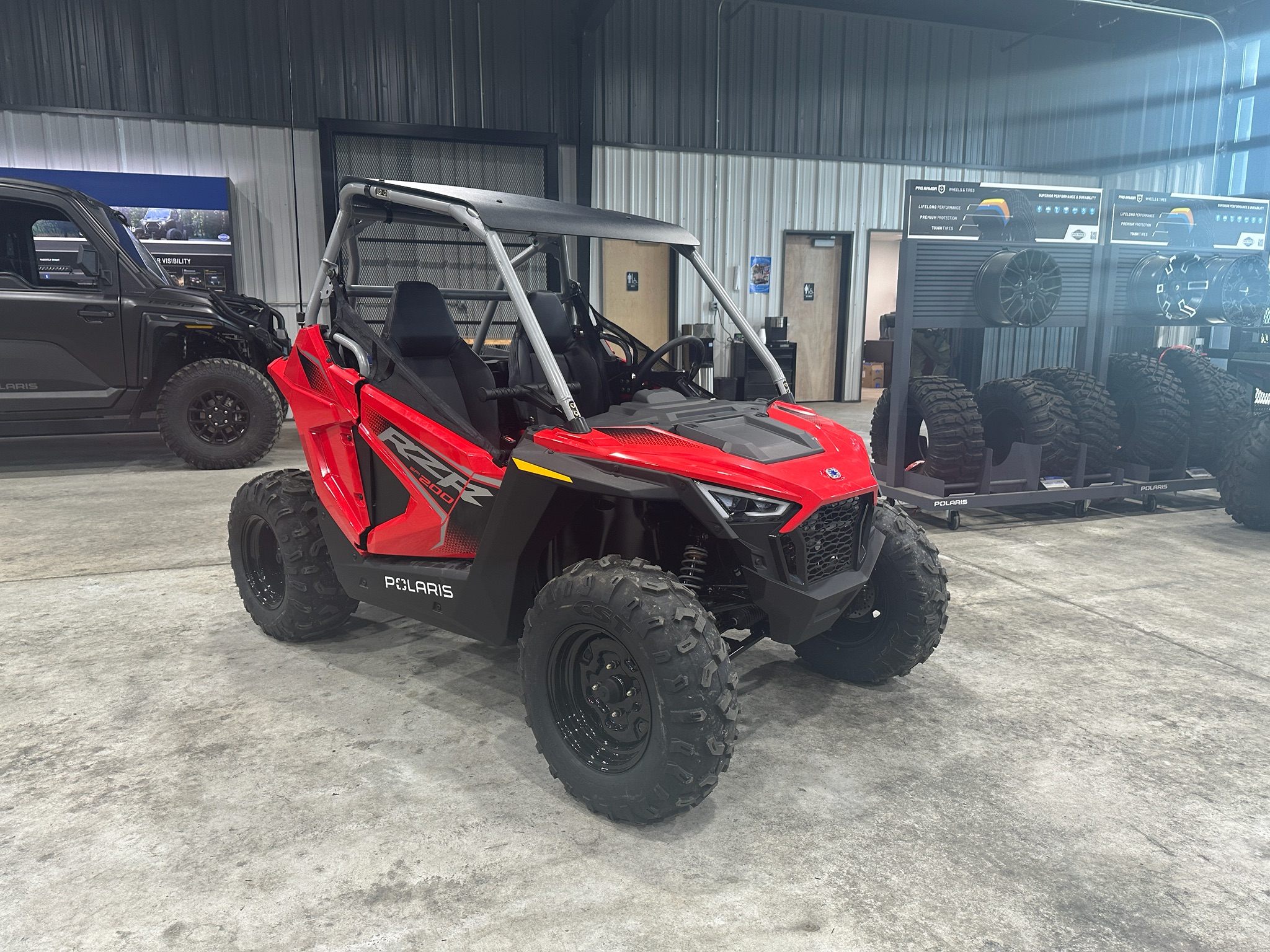2026 Polaris RZR 200 EFI 2