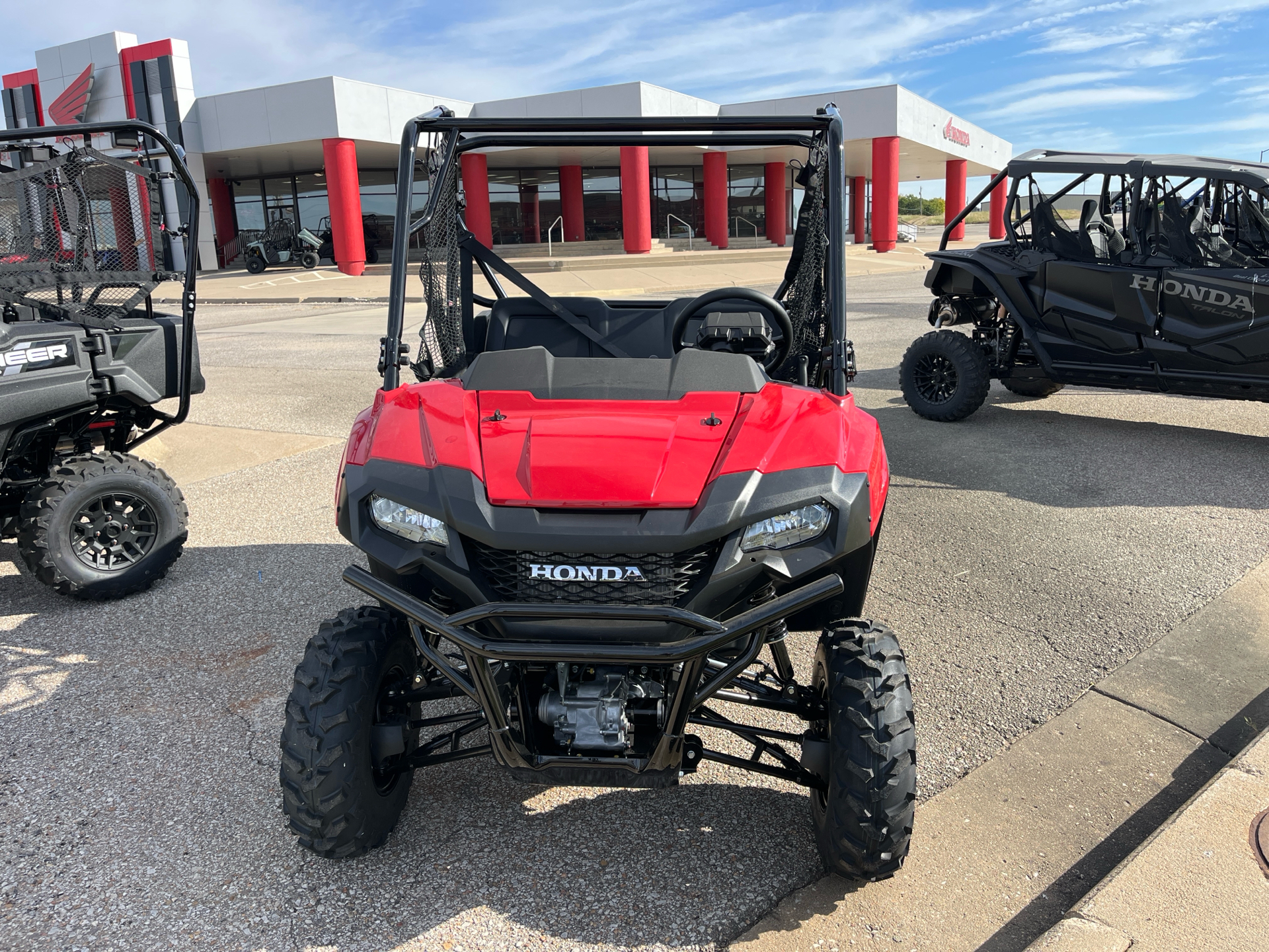 2026 Honda Pioneer 700 in Wichita, Kansas - Photo 2