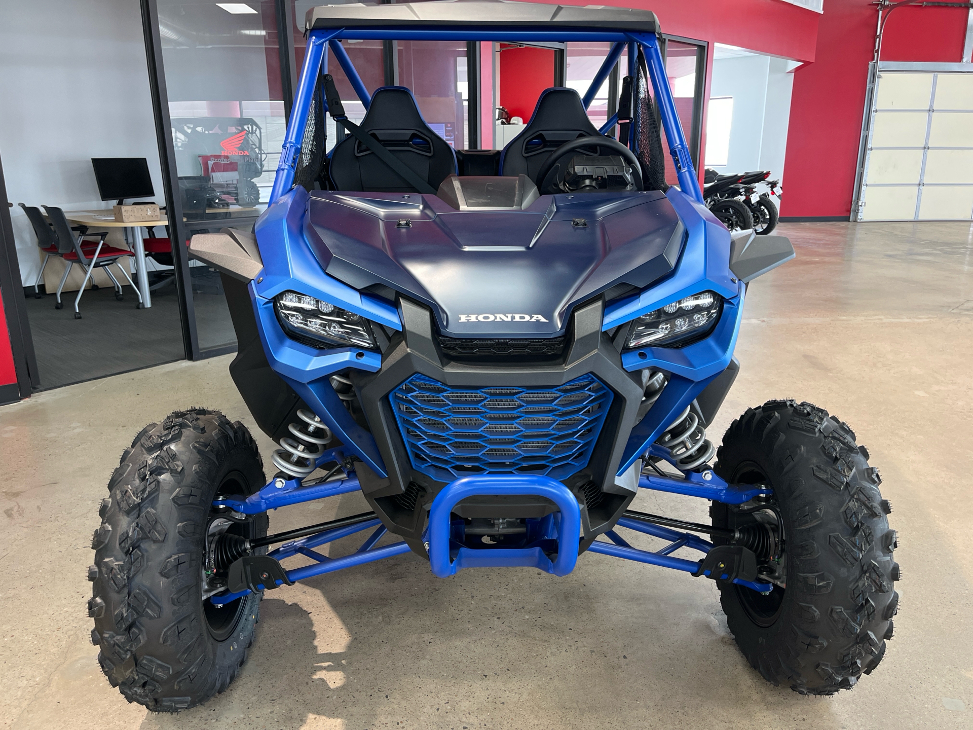 2023 Honda Talon 1000R FOX Live Valve in Wichita, Kansas - Photo 2