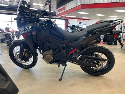 2025 Honda Africa Twin DCT in Wichita, Kansas - Photo 2