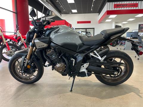 2024 Honda CB650R ABS in Wichita, Kansas - Photo 2