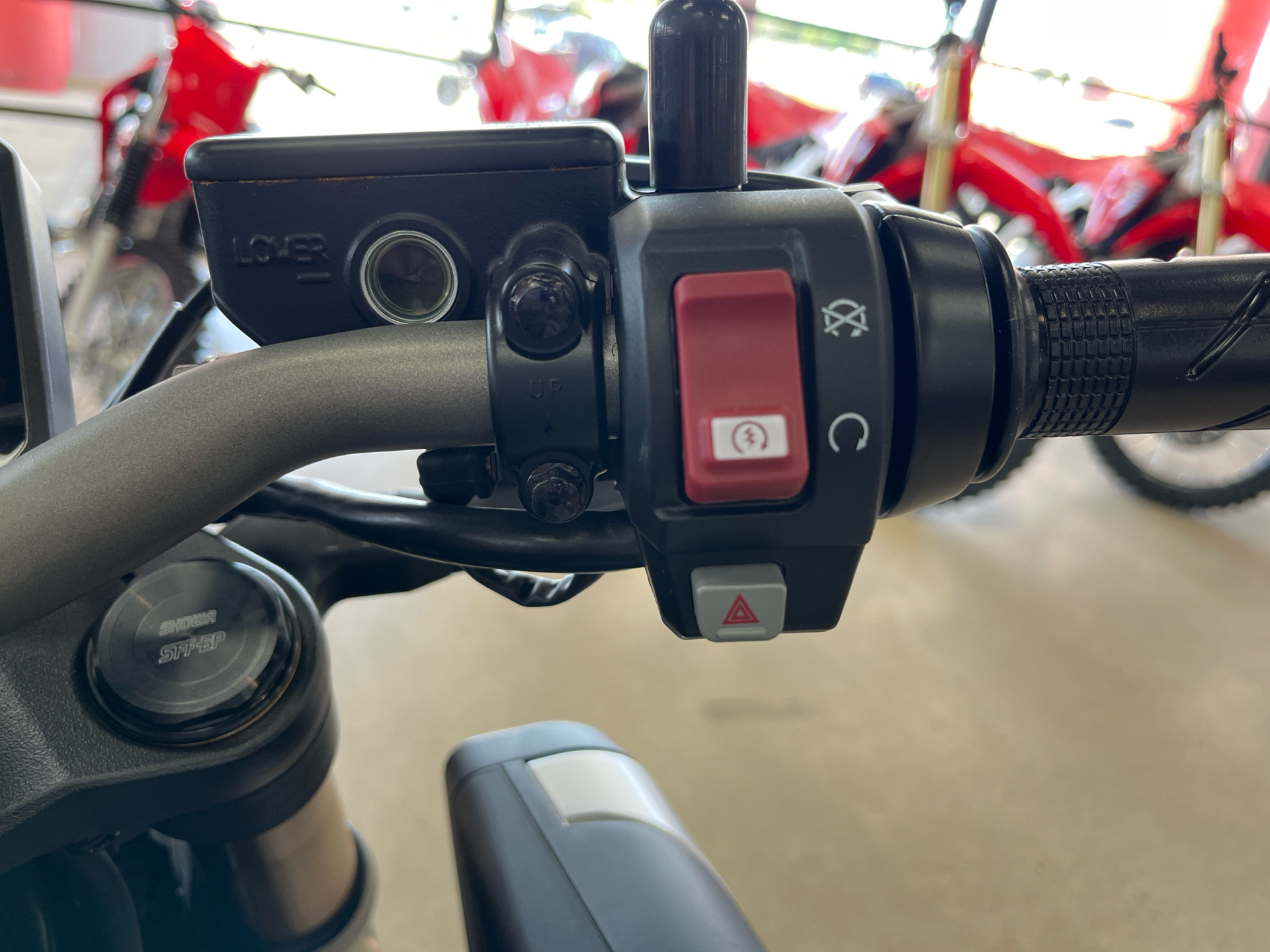2024 Honda CB650R ABS in Wichita, Kansas - Photo 10