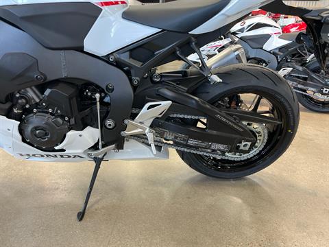 2025 Honda CBR1000RR in Wichita, Kansas - Photo 8
