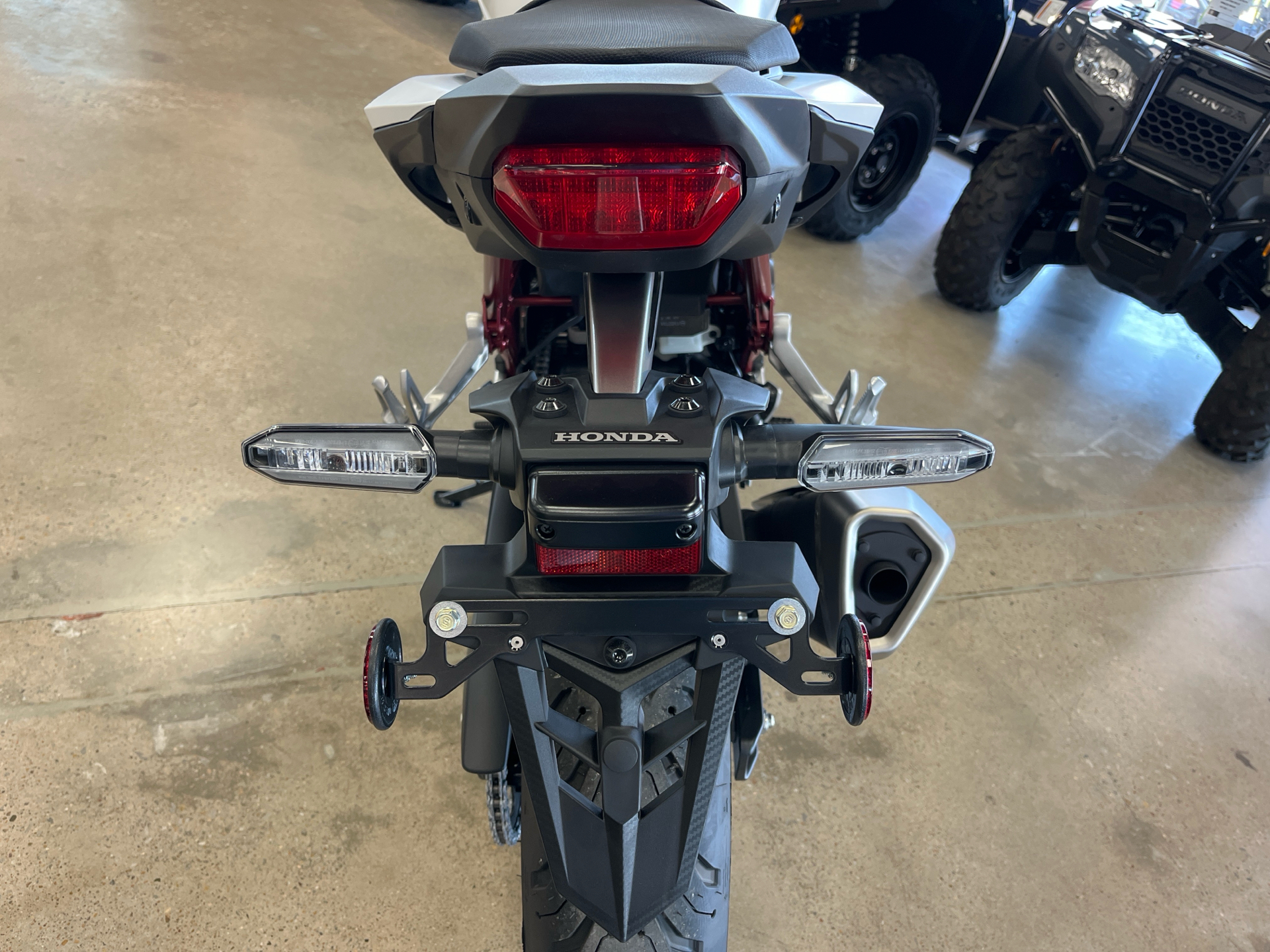 2025 Honda CB750 Hornet in Wichita, Kansas - Photo 4
