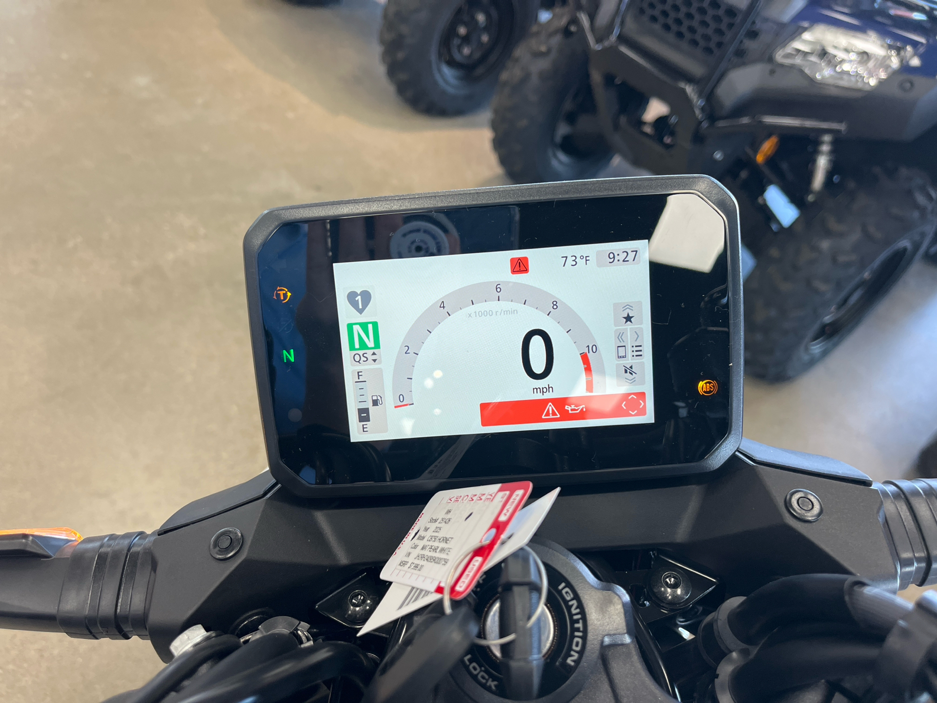 2025 Honda CB750 Hornet in Wichita, Kansas - Photo 5