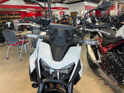 2025 Honda CB750 Hornet in Wichita, Kansas - Photo 2