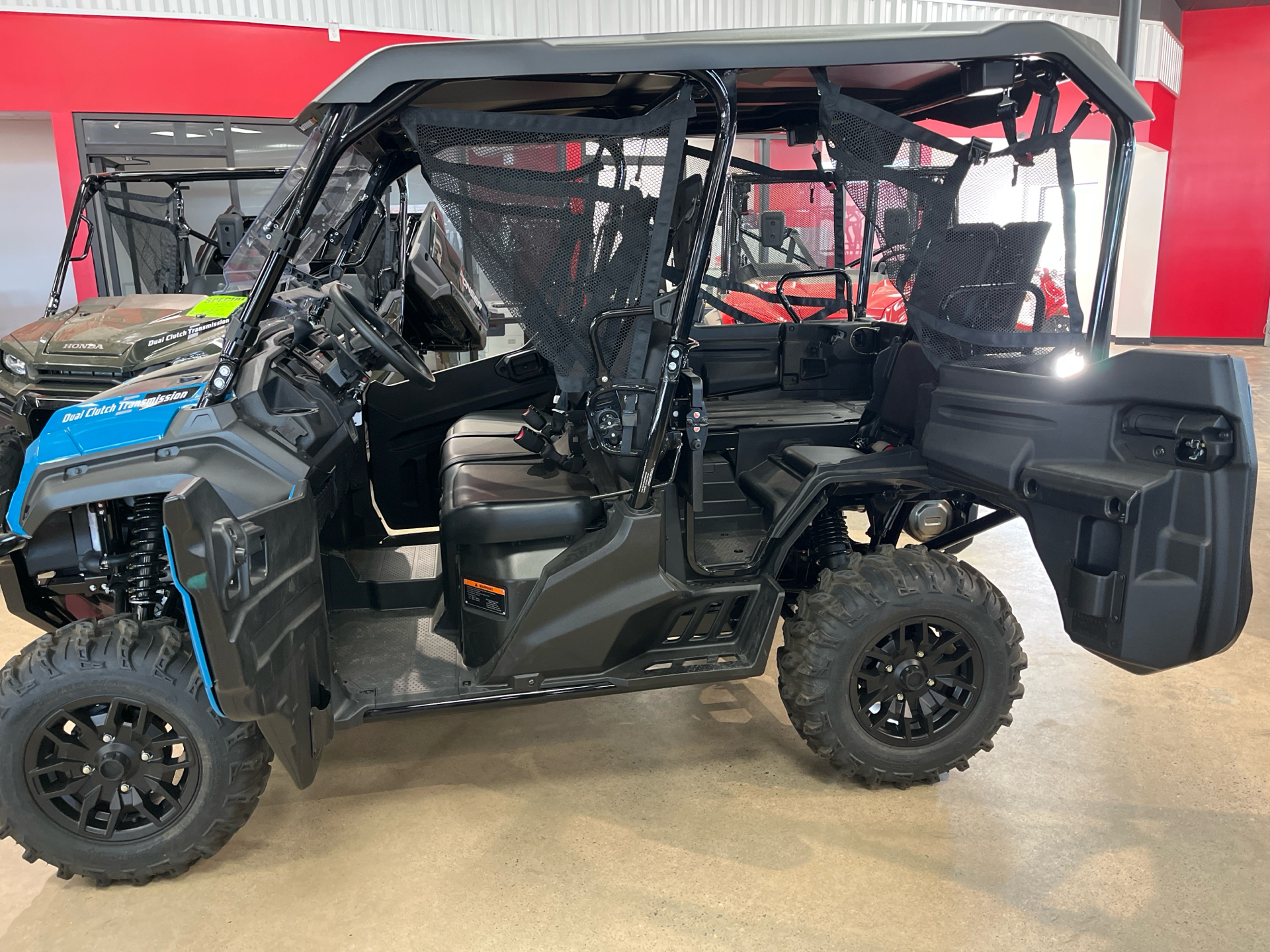 2025 Honda Pioneer 1000-5 Deluxe in Wichita, Kansas - Photo 4