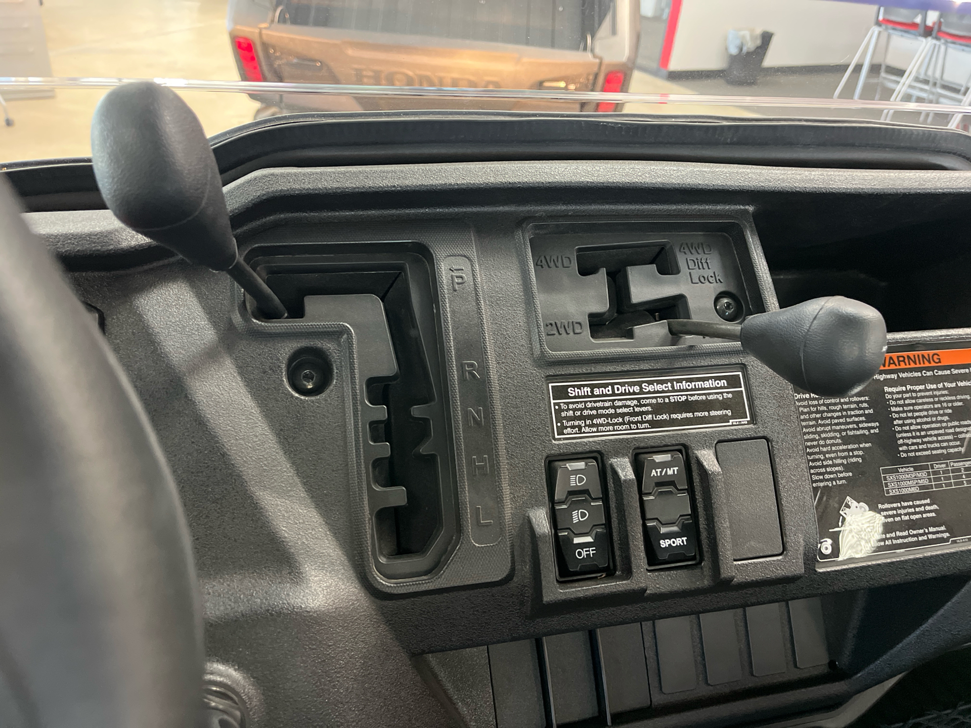 2025 Honda Pioneer 1000-5 Deluxe in Wichita, Kansas - Photo 6