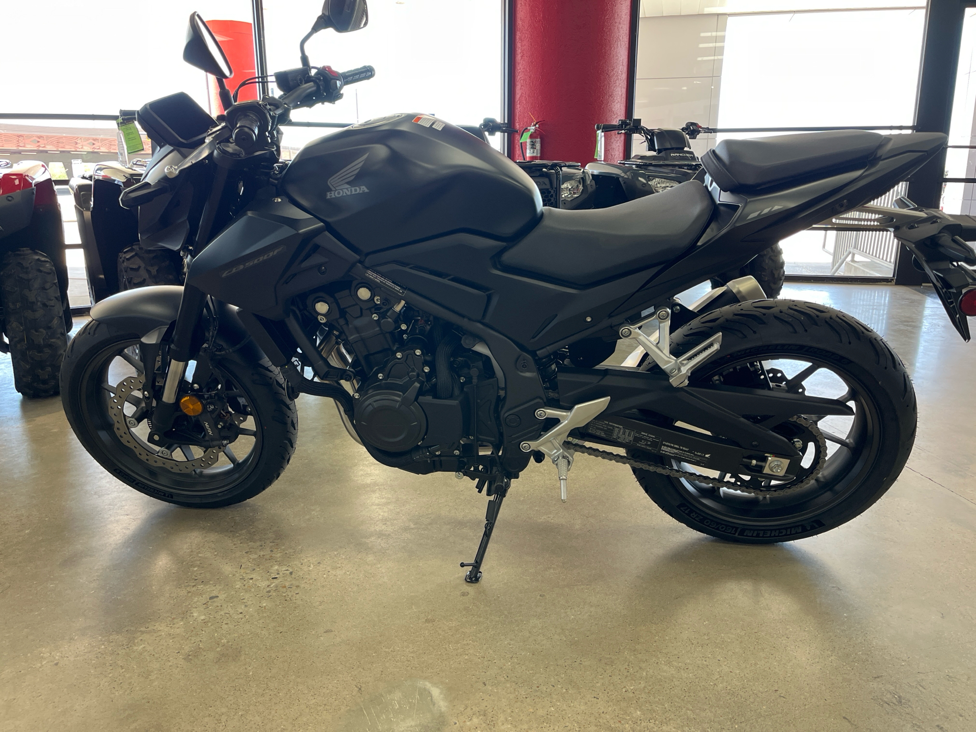 2025 Honda CB500F ABS in Wichita, Kansas - Photo 2