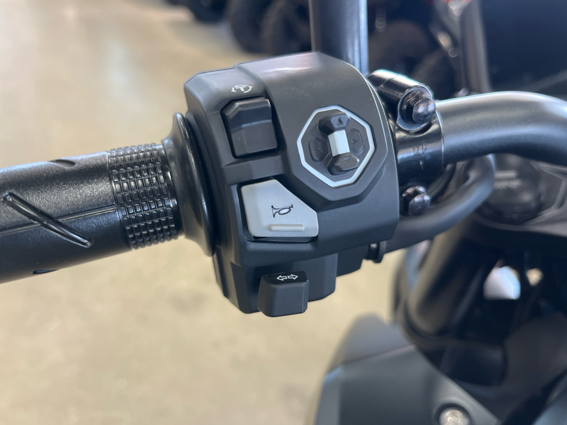 2025 Honda CB500F ABS in Wichita, Kansas - Photo 7