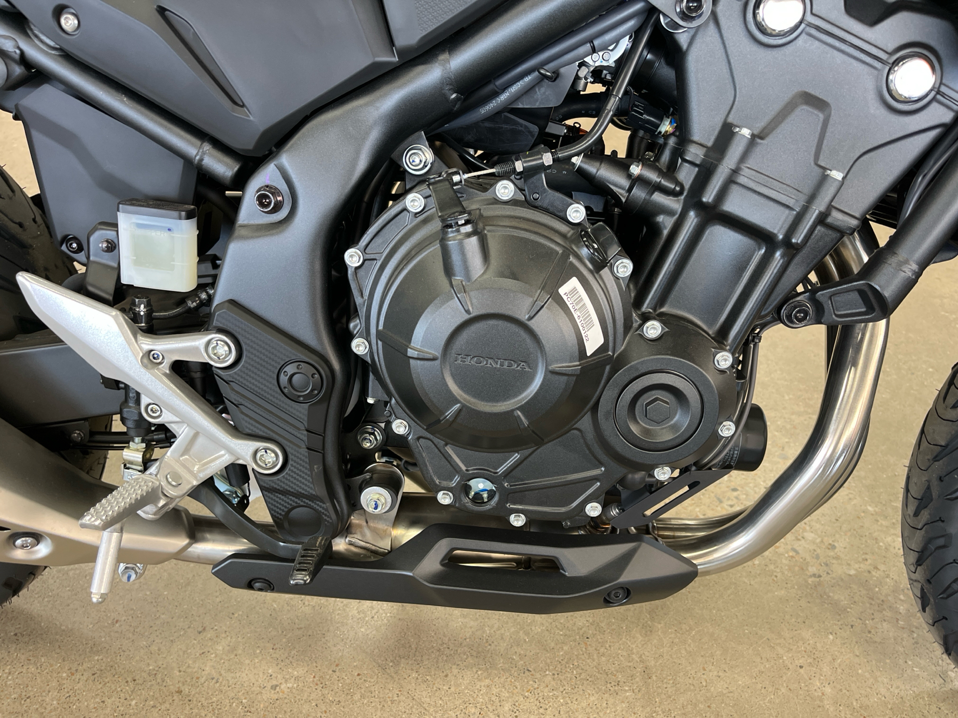 2025 Honda CB500F ABS in Wichita, Kansas - Photo 10