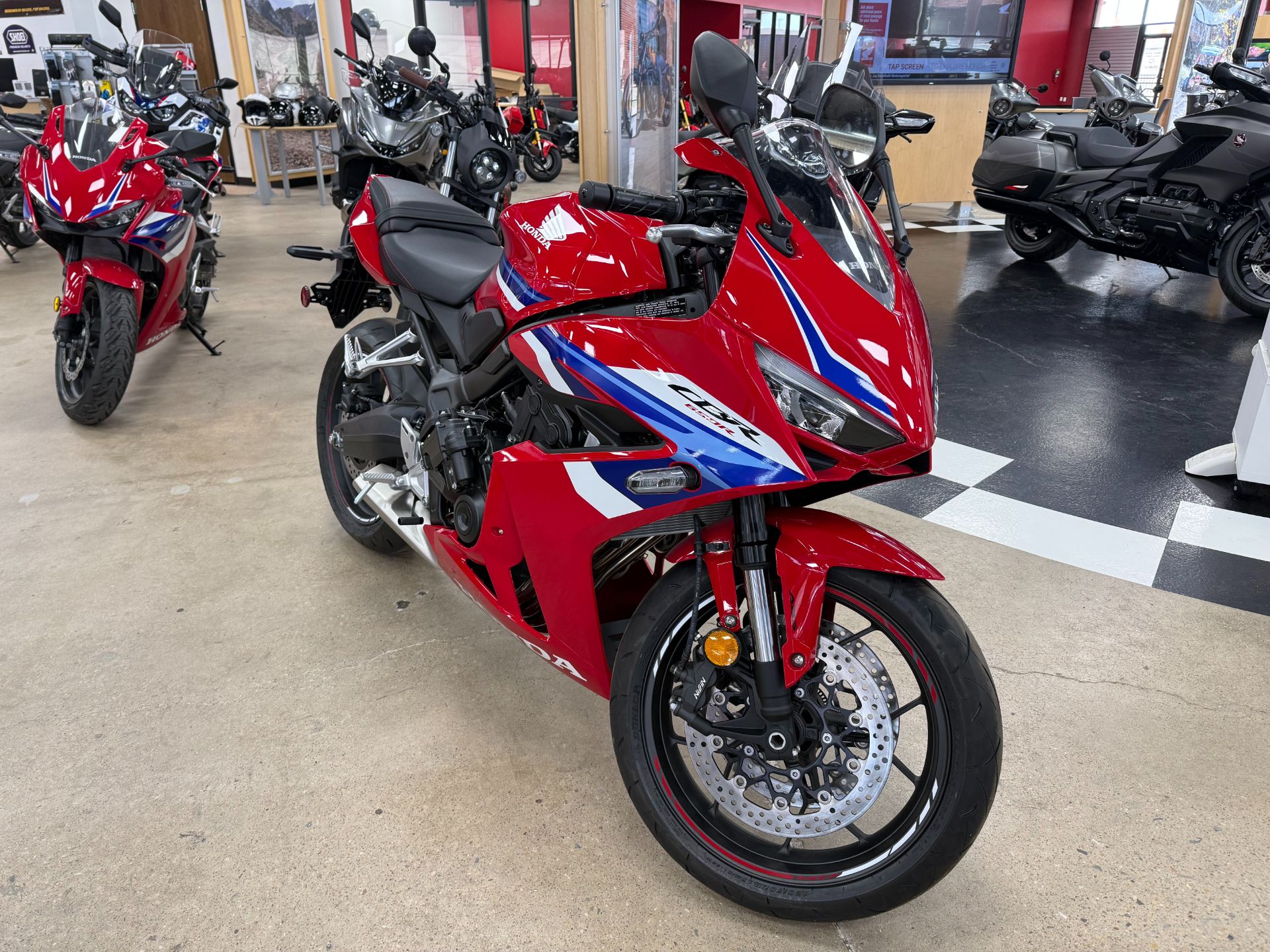 2026 Honda CBR650R E-Clutch 4