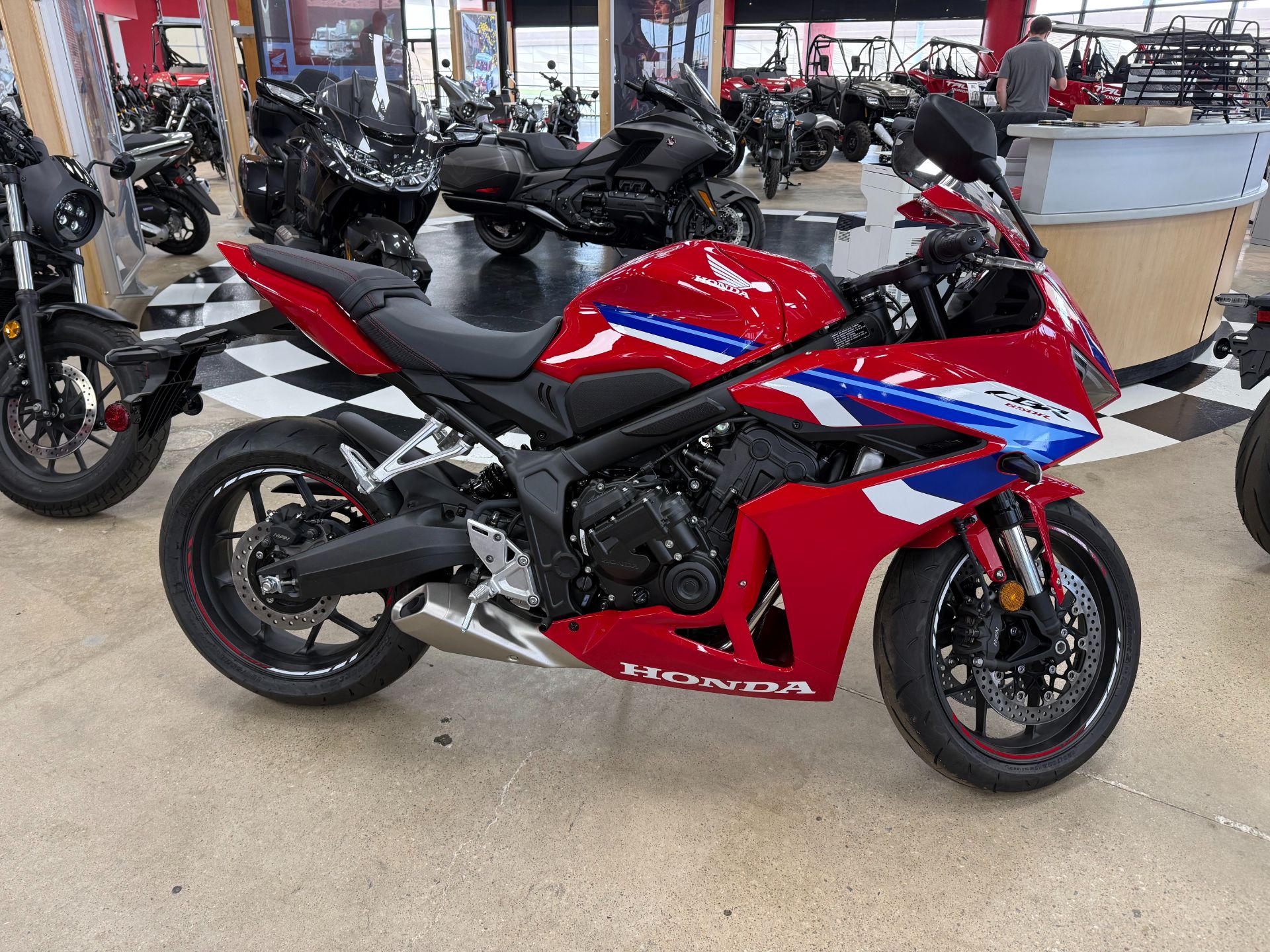 2026 Honda CBR650R E-Clutch 5