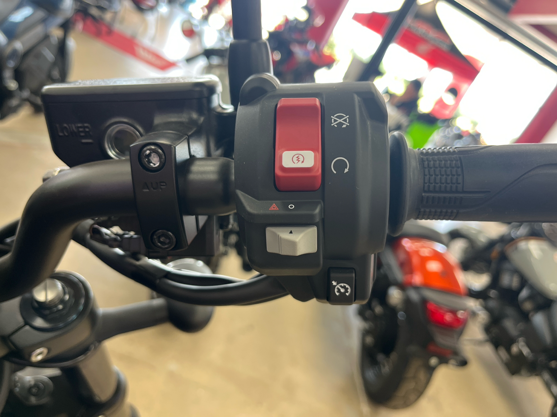2025 Honda Rebel 1100 DCT in Wichita, Kansas - Photo 8
