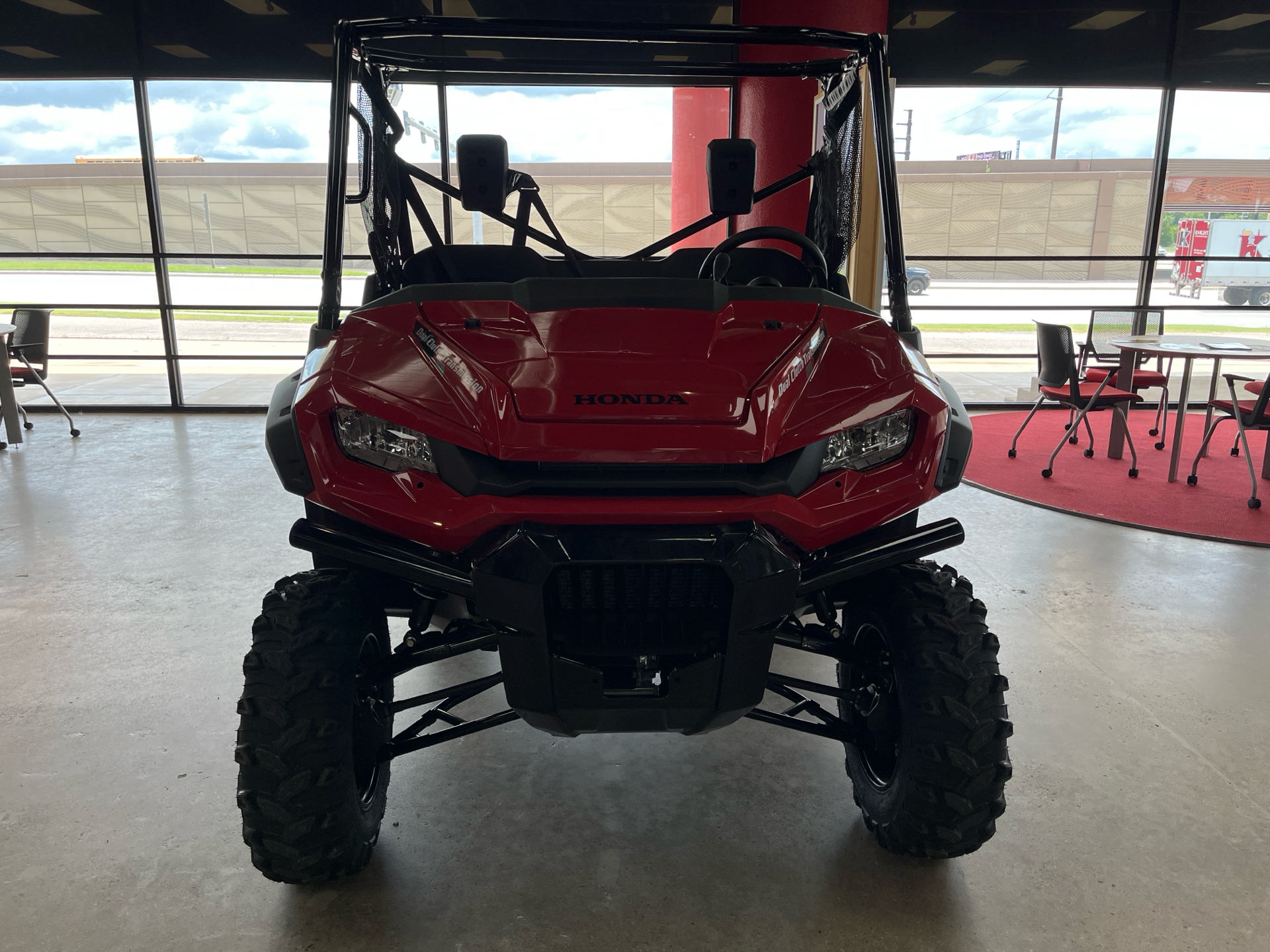 2025 Honda Pioneer 1000 in Wichita, Kansas - Photo 2