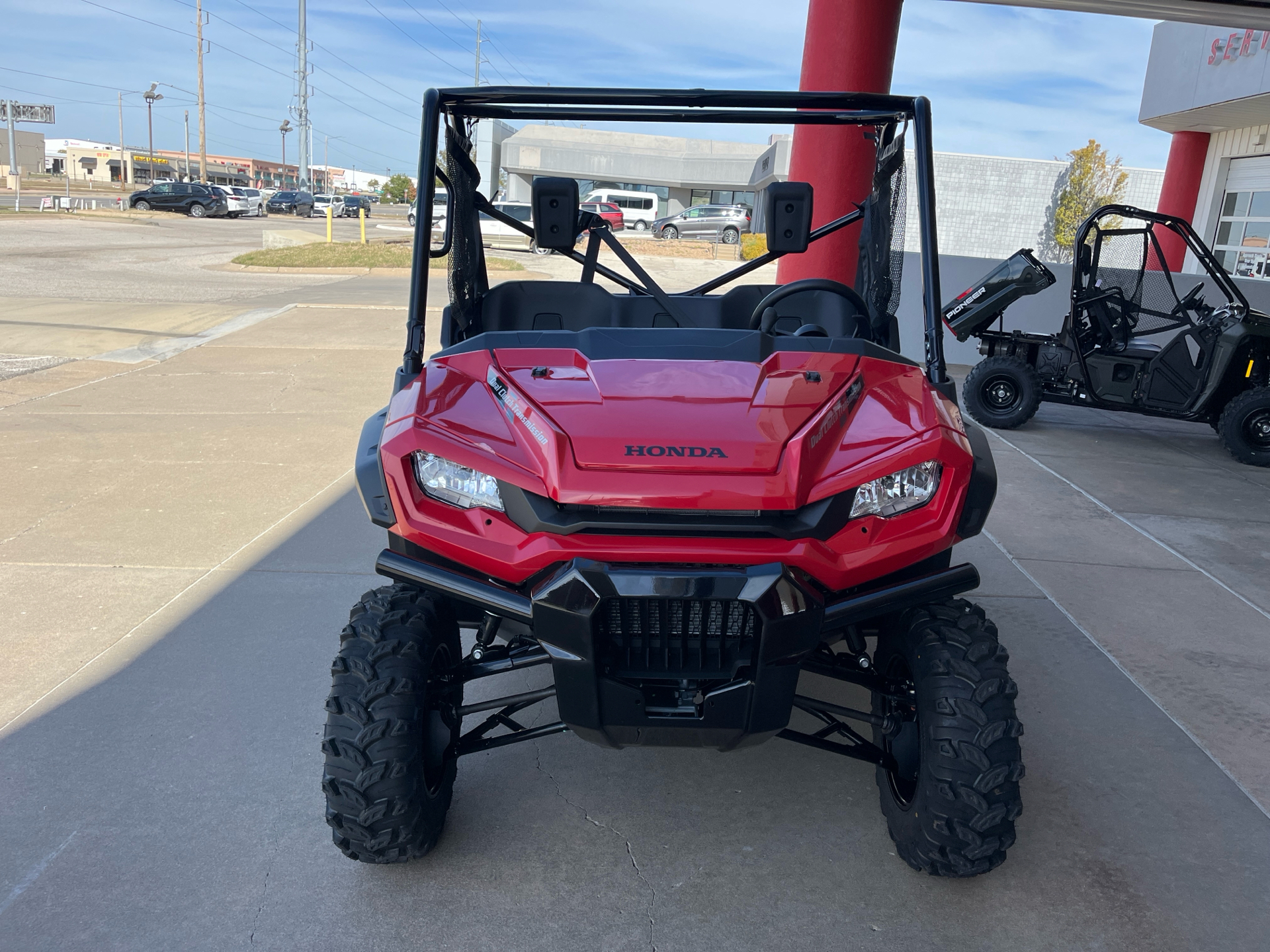 2025 Honda Pioneer 1000 in Wichita, Kansas - Photo 2
