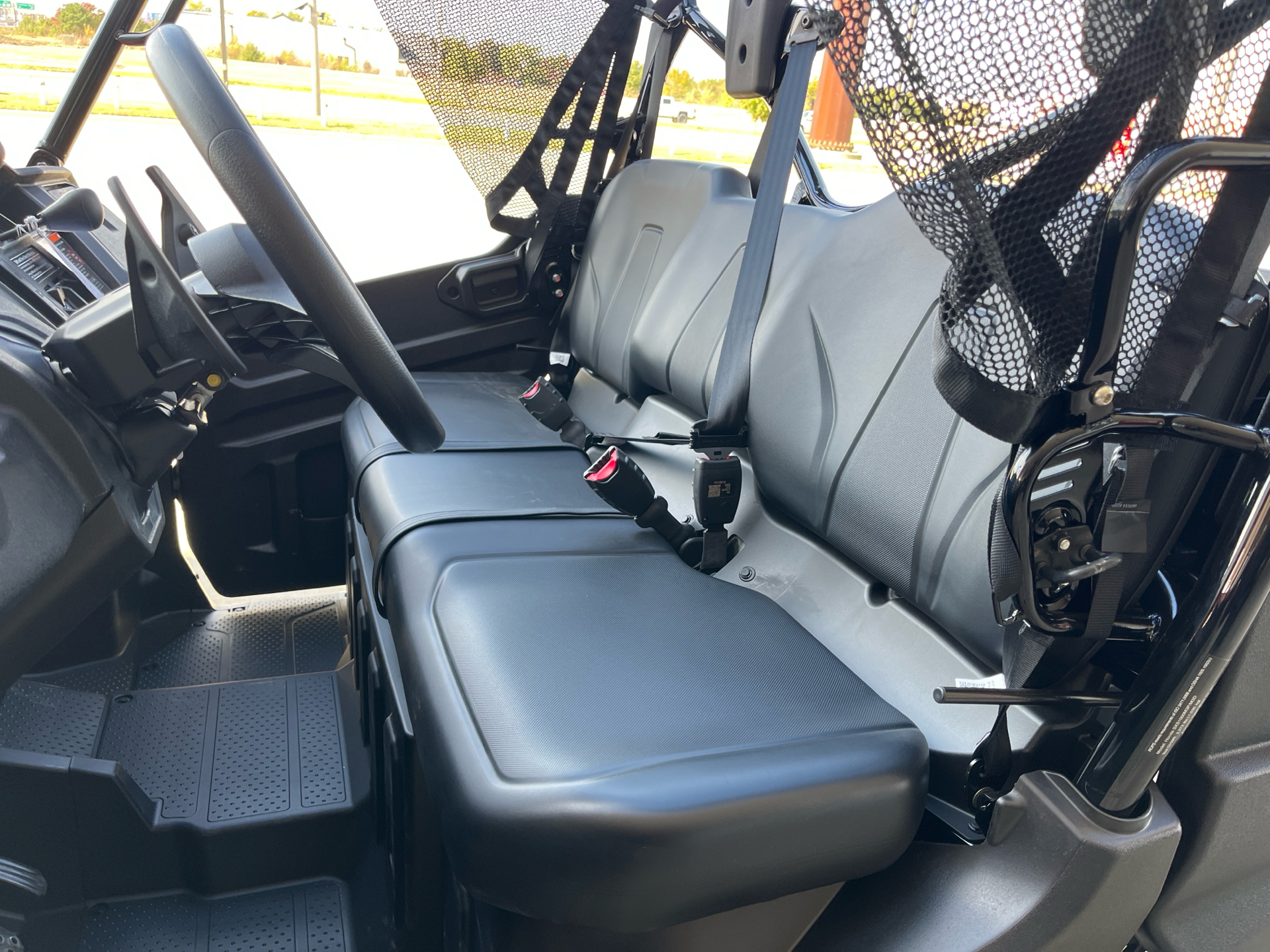 2025 Honda Pioneer 1000 in Wichita, Kansas - Photo 5