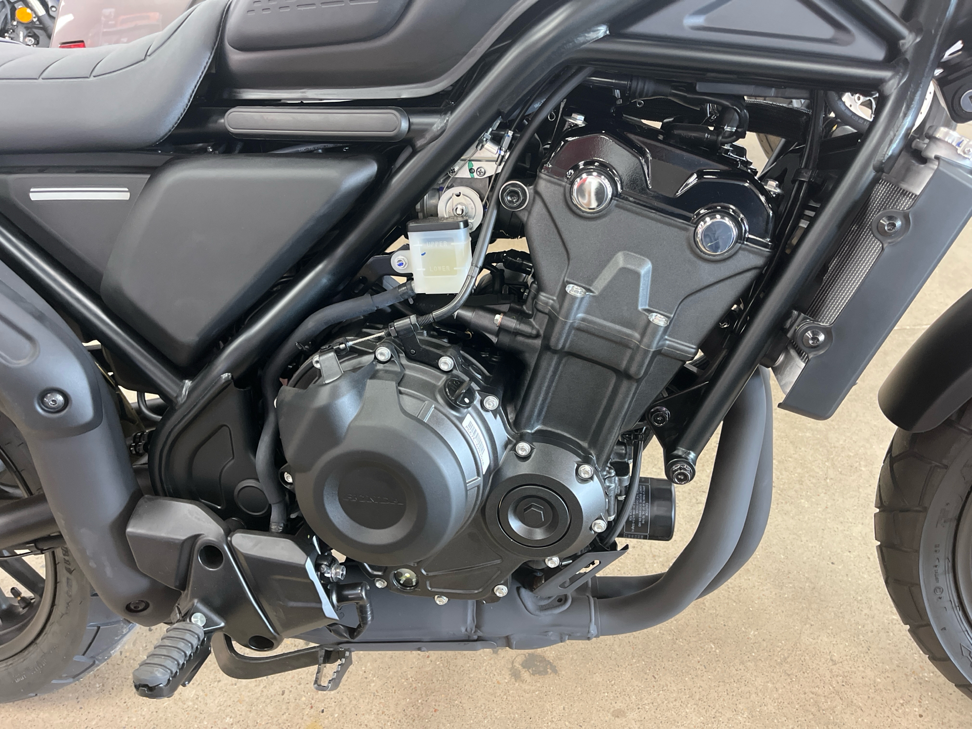 2025 Honda CB650R E-Clutch in Wichita, Kansas - Photo 10
