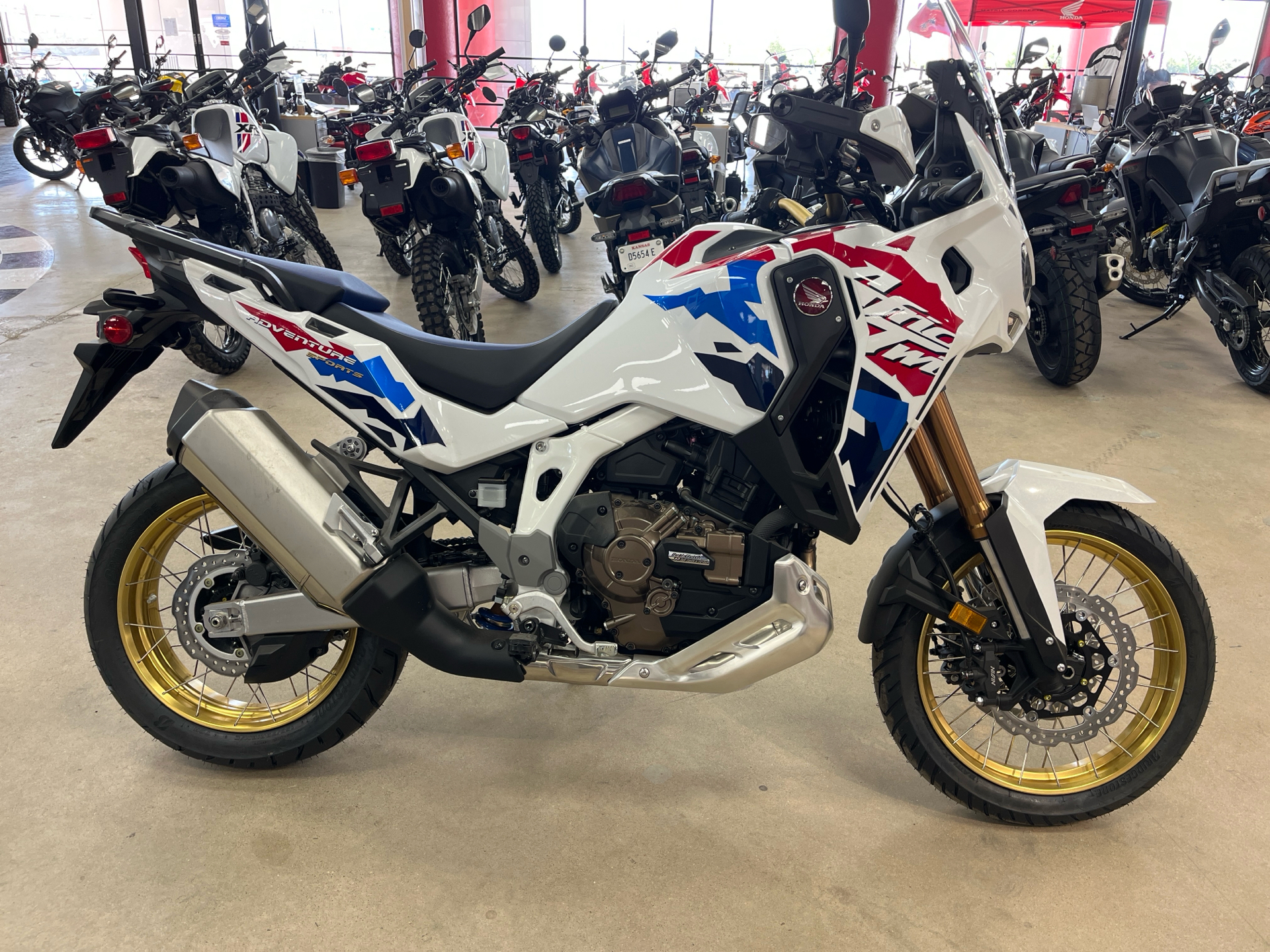 2025 Honda Africa Twin Adventure Sports ES DCT in Wichita, Kansas - Photo 1