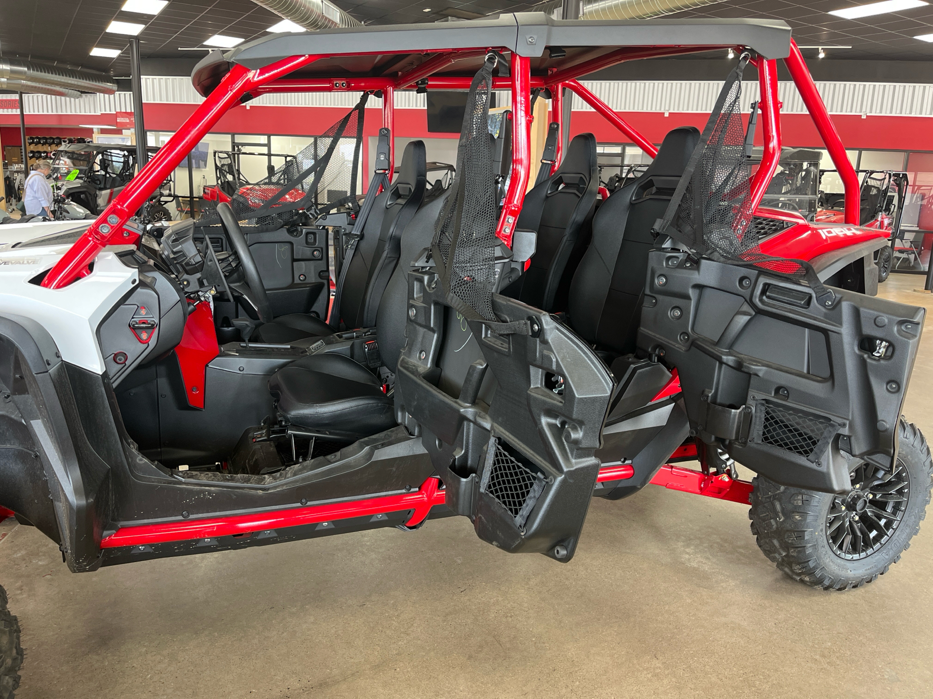 2024 Honda Talon 1000R-4 FOX Live Valve in Wichita, Kansas - Photo 3